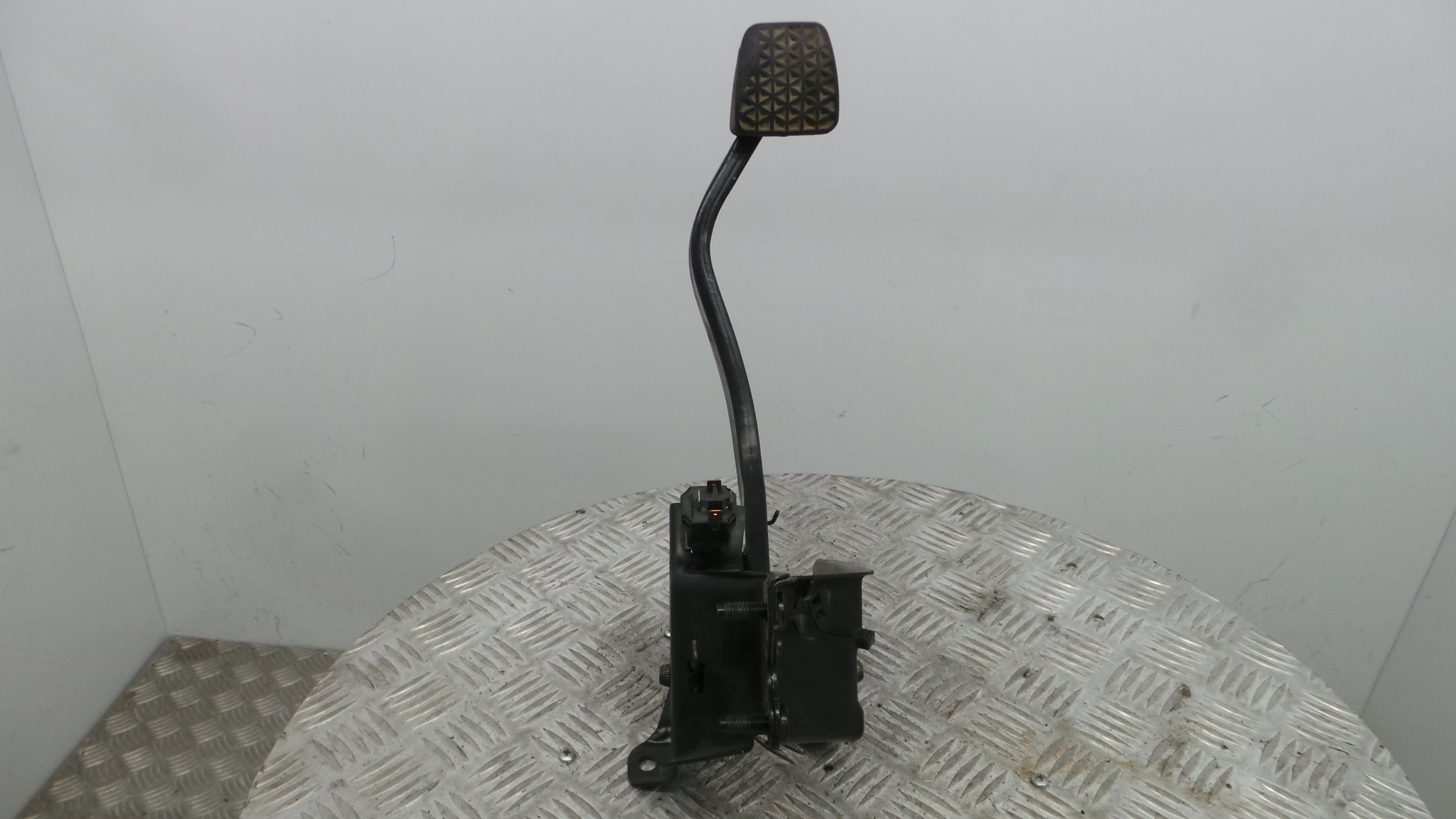 Pedal do Travão 24429067 - OPEL CORSA C (X01)-33630449