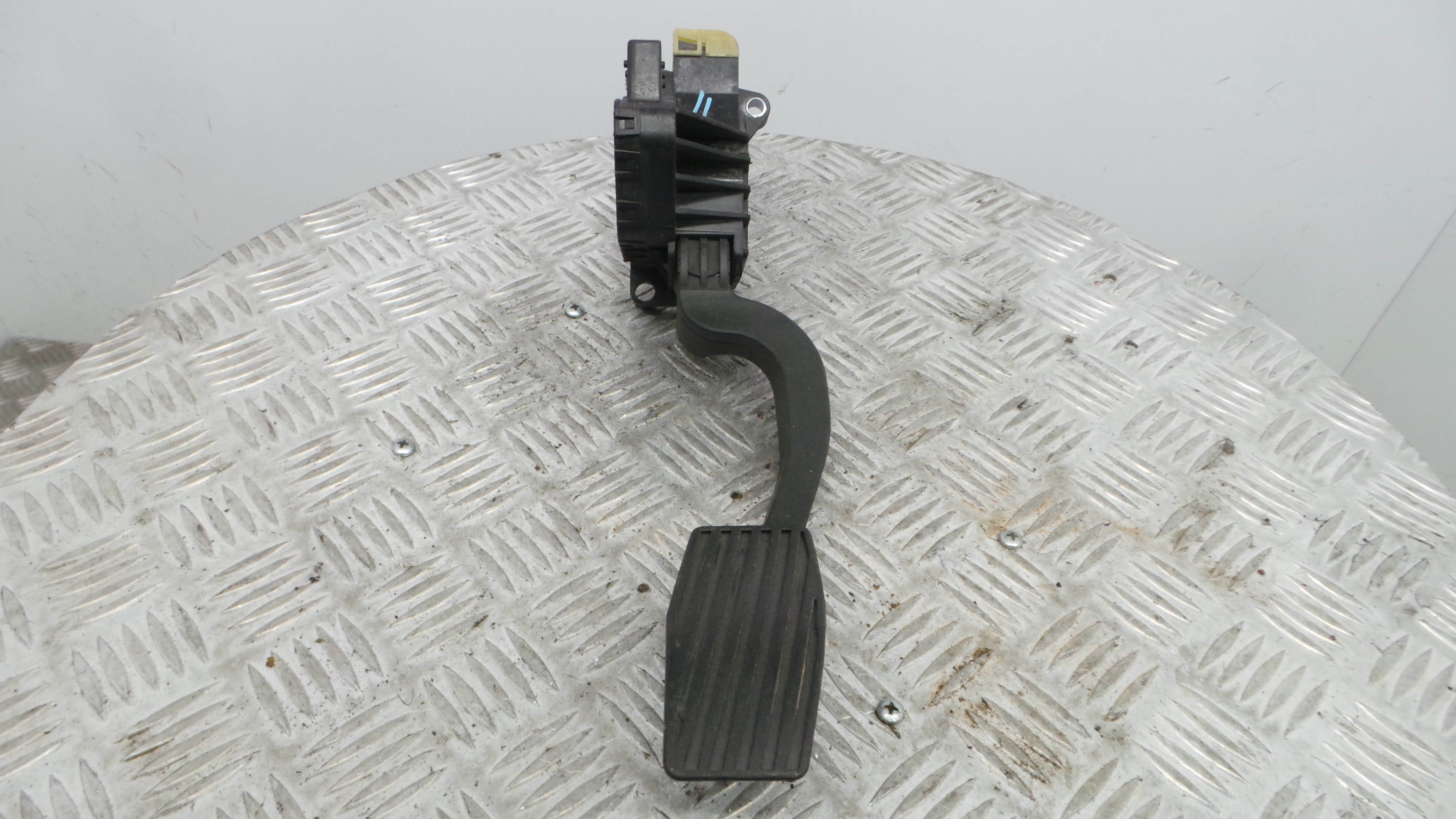 Pedal do Acelerador 13305804 - OPEL CORSA D (S07)-33630460 Pedal do Acelerador 13305804 - OPEL CORSA D (S07)-33630460