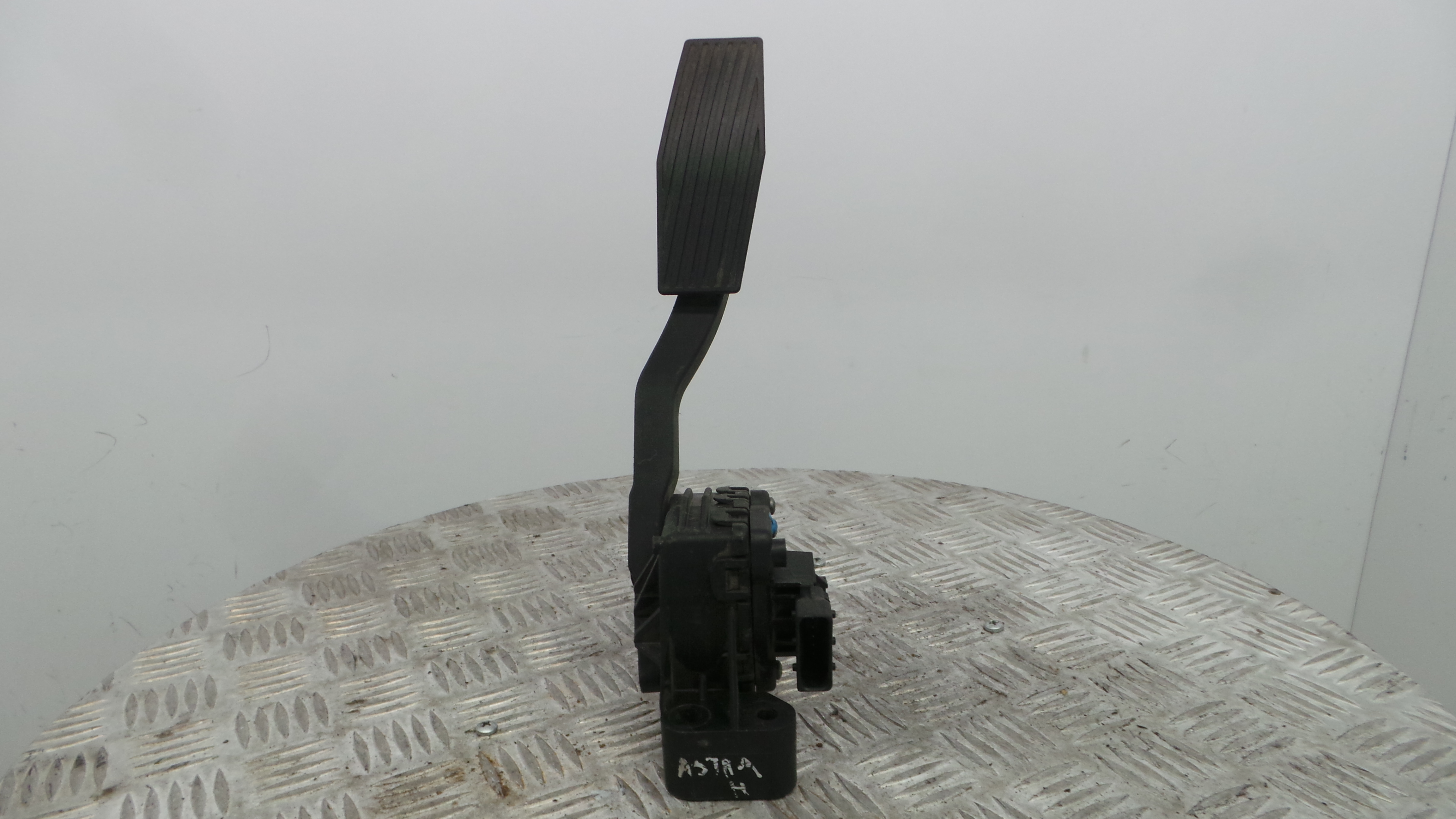 Pedal do Acelerador 9157998 - OPEL ASTRA H (A04)-33630486