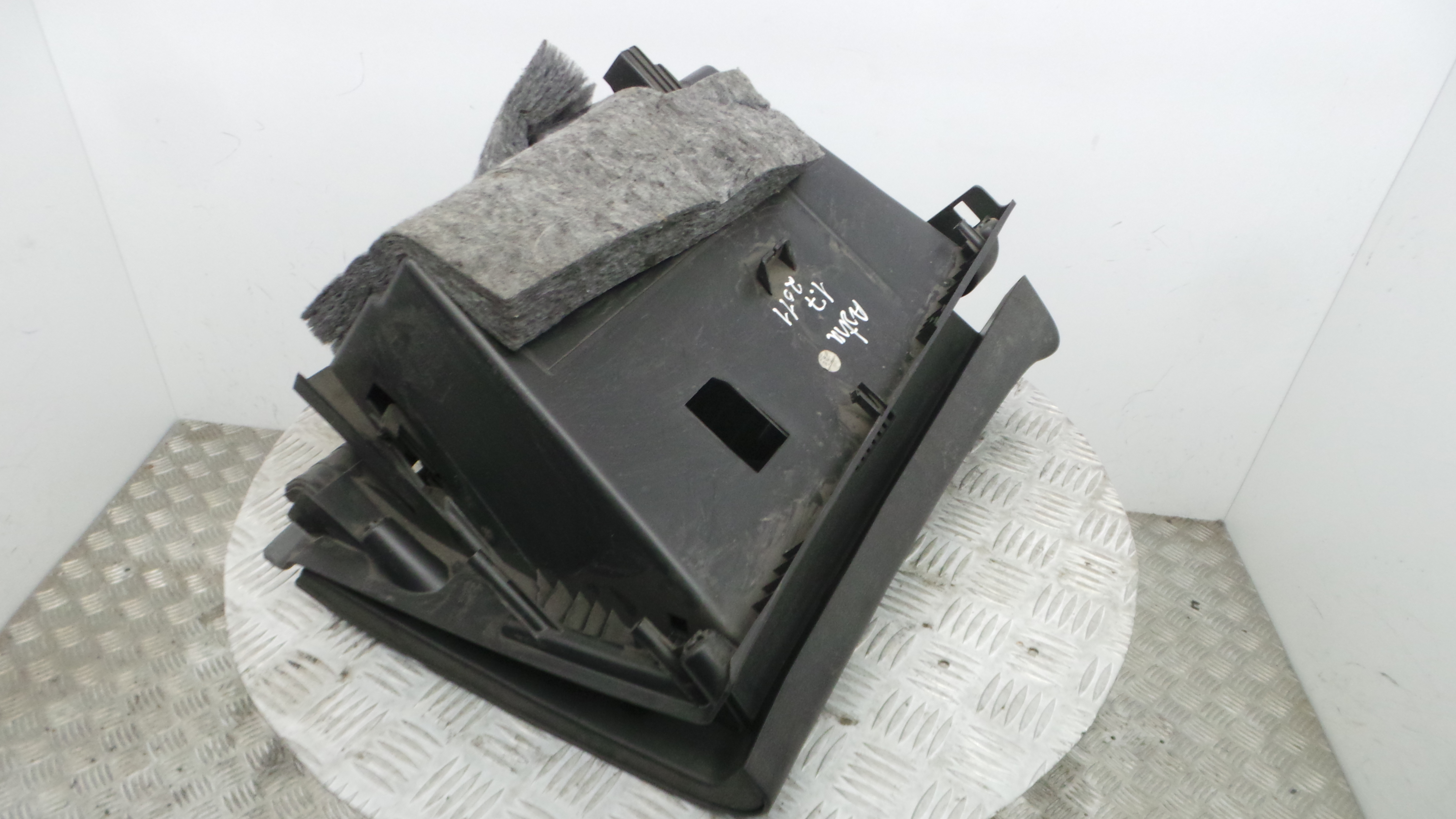 Porta Luvas  13262607 - OPEL ASTRA J (P10)-33630559