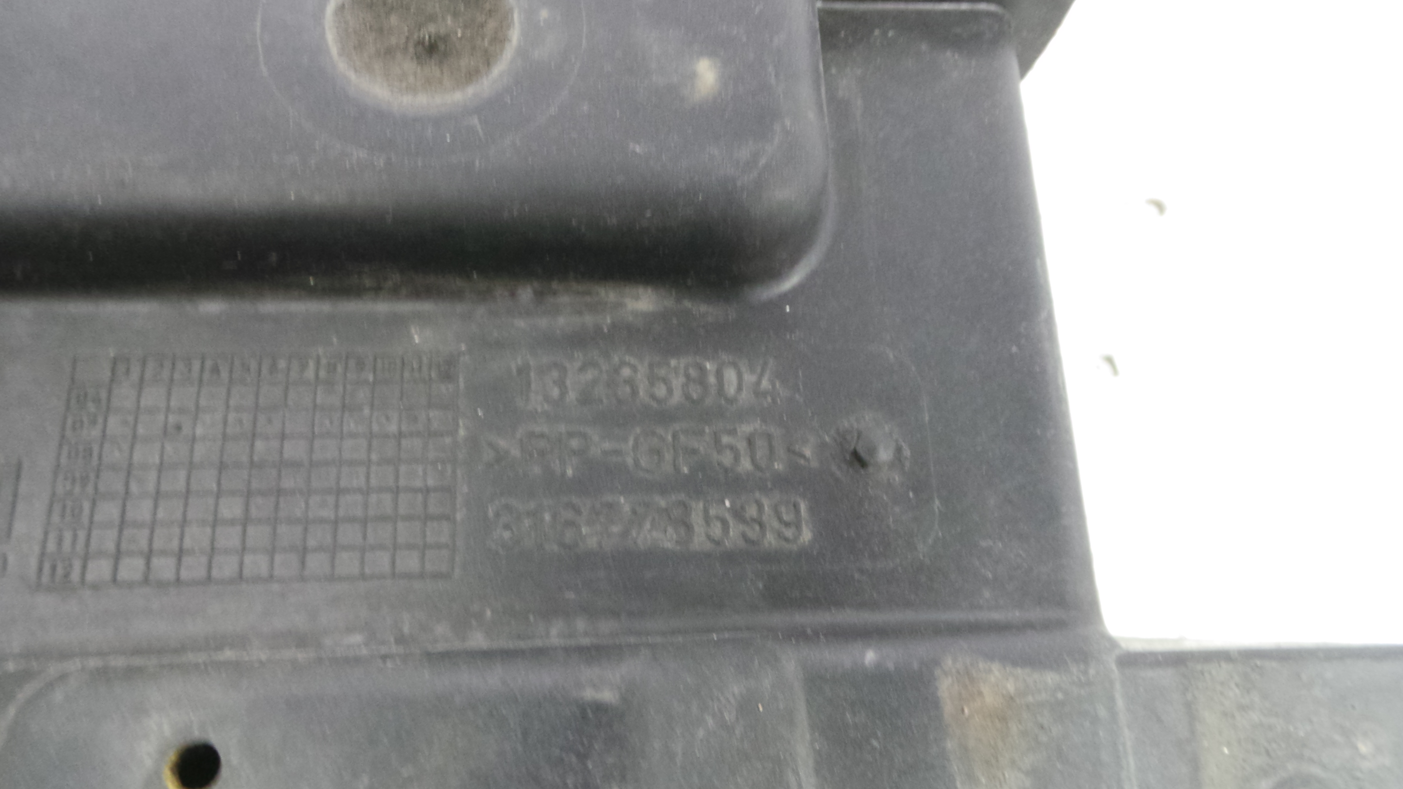 Base da Bateria 13235804 - OPEL ASTRA H (A04)-33630571