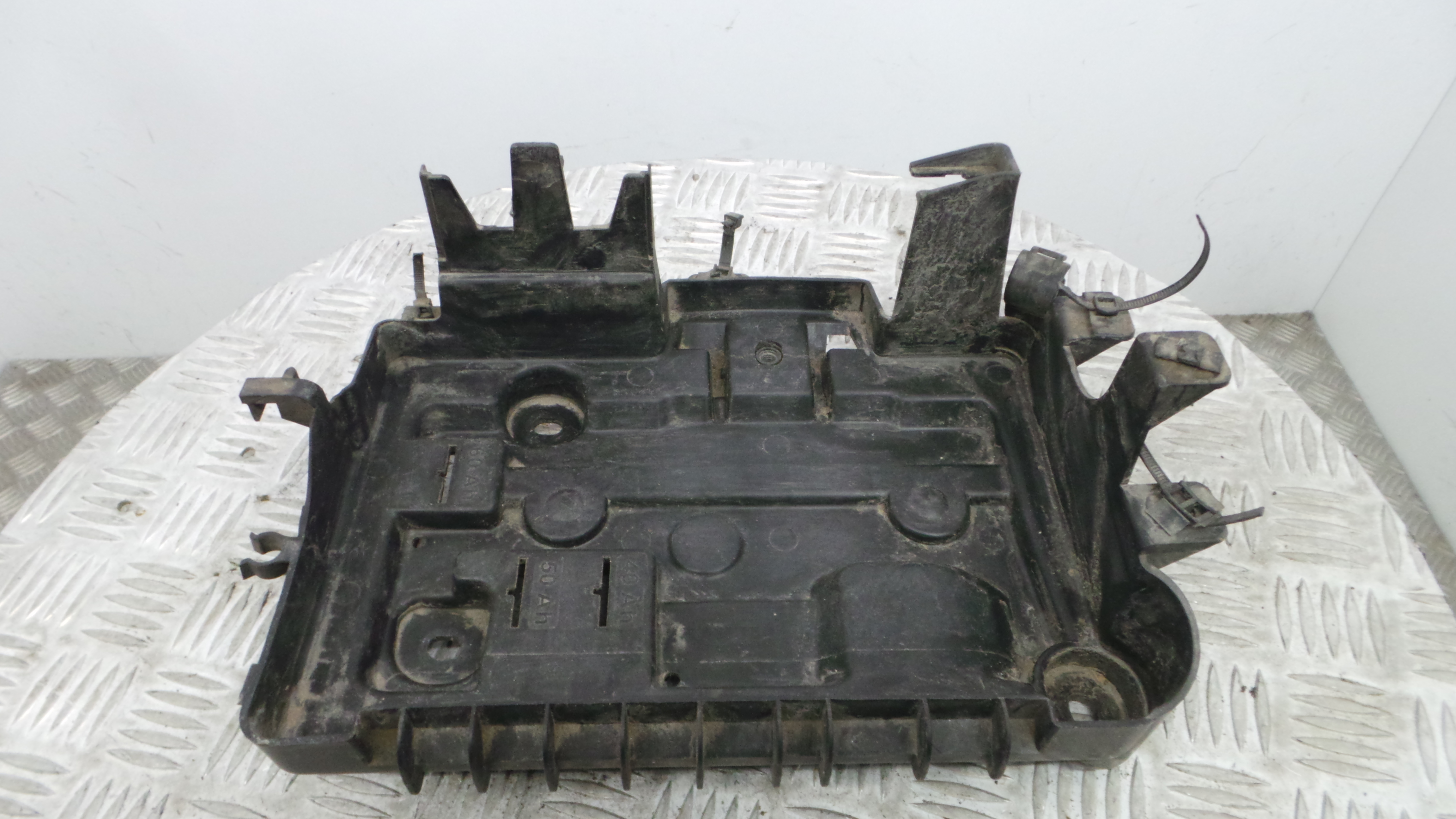 Base da Bateria 13235642 - OPEL CORSA D (S07)-33630578