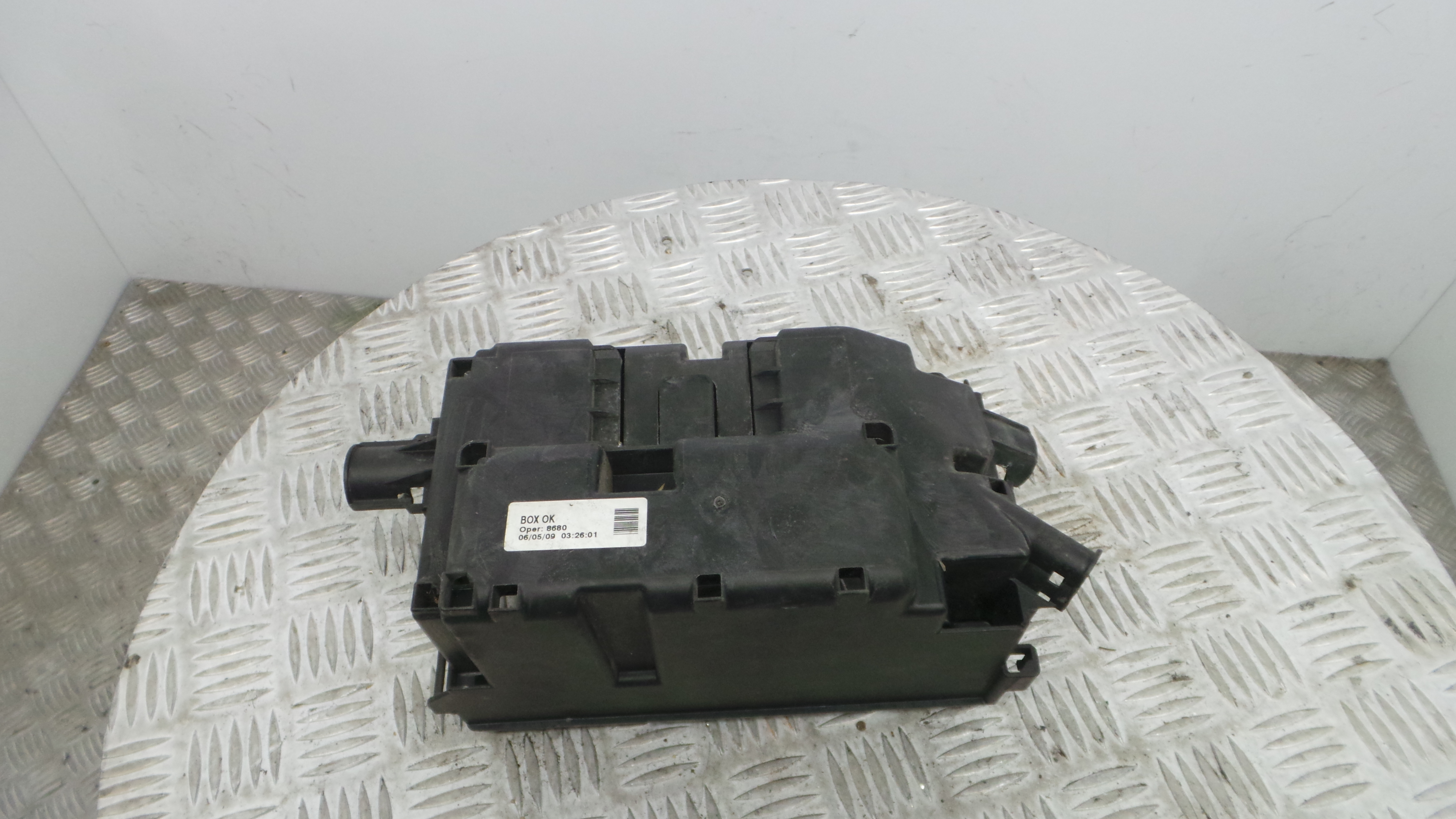 Caixa de Fusiveis 13246937 - OPEL CORSA D (S07)-33630620