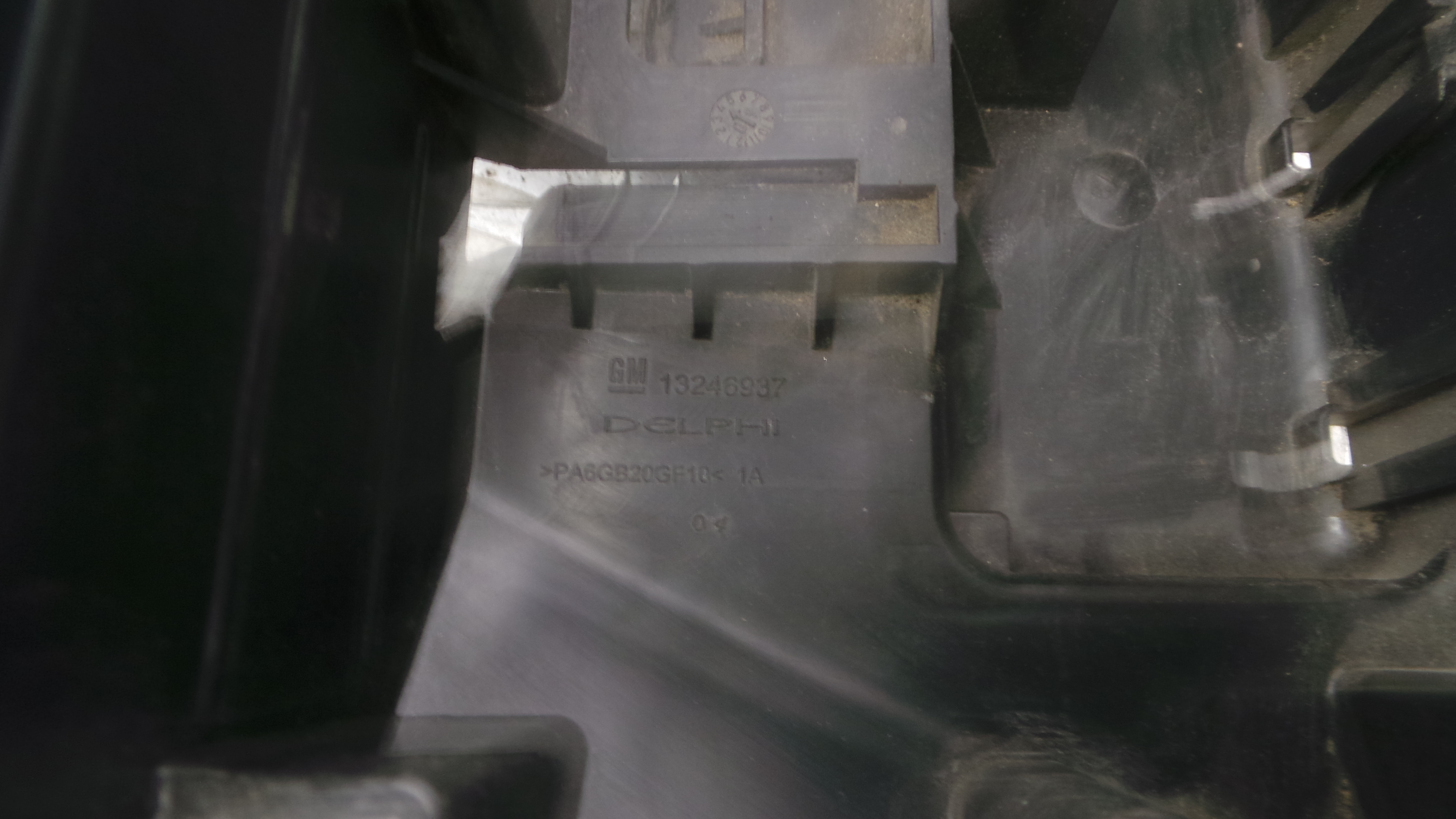 Caixa de Fusiveis 13246937 - OPEL CORSA D (S07)-33630620