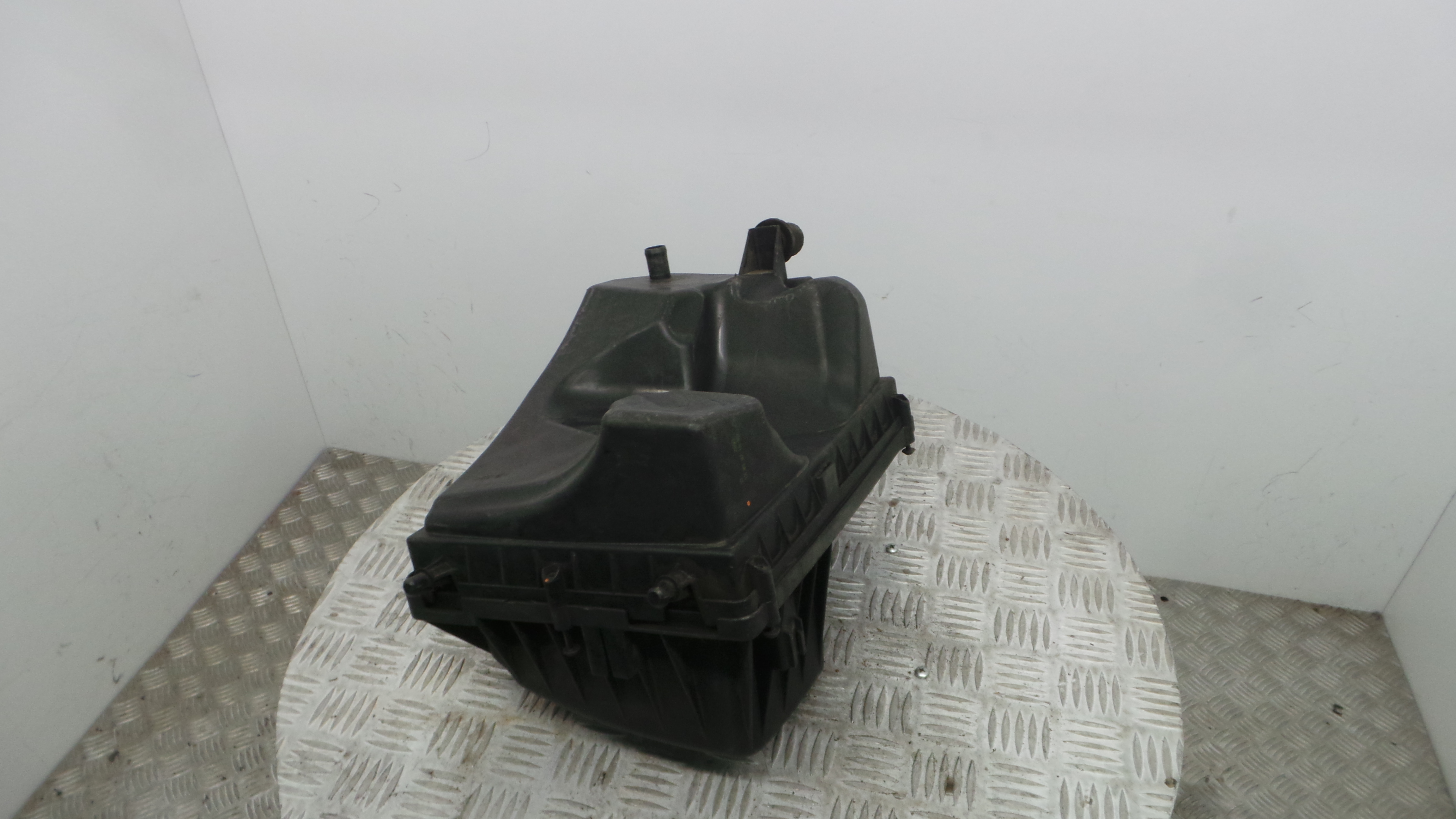 Caixa Filtro de Ar  55557127 - OPEL ASTRA H (A04)-33630643