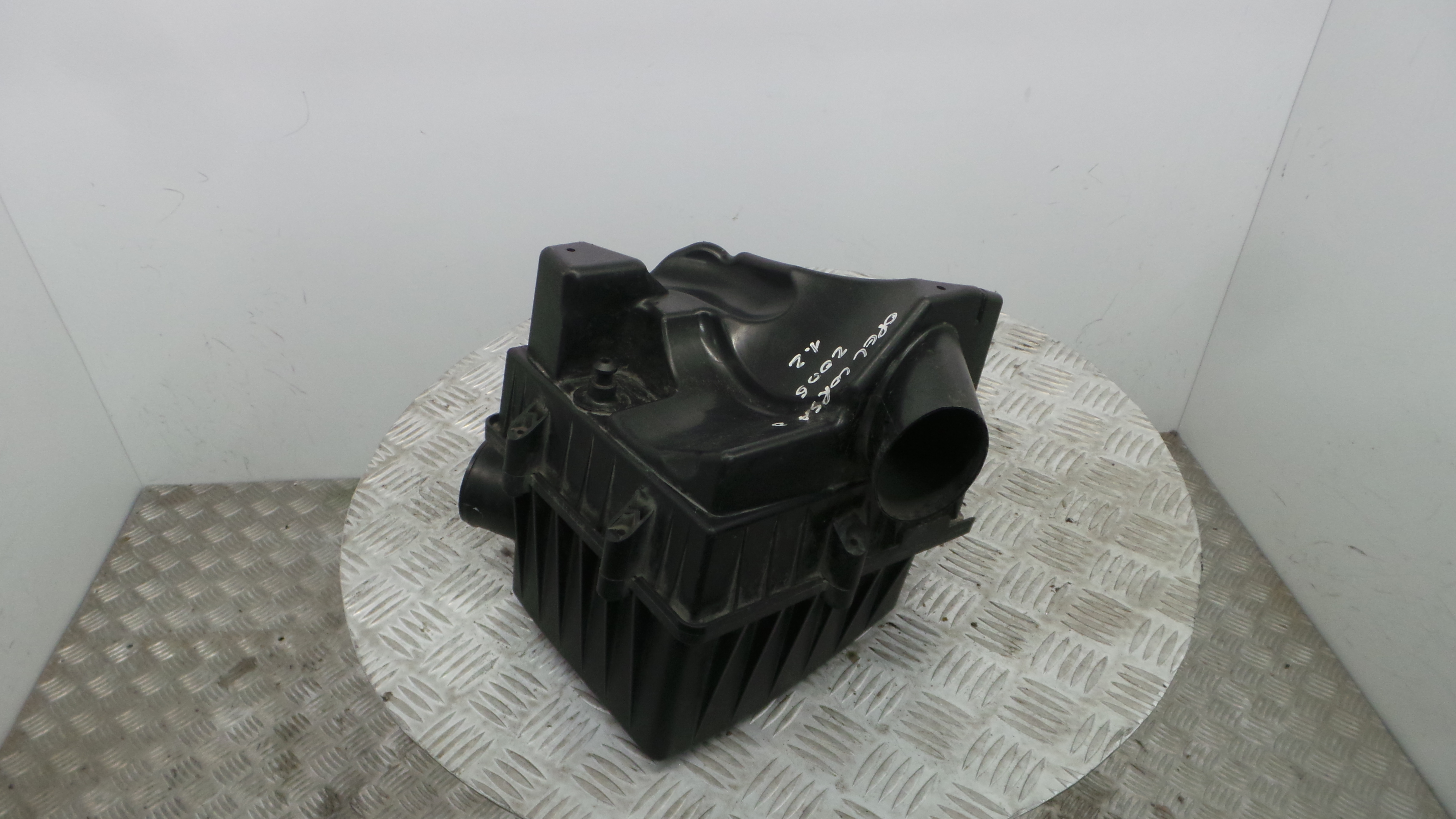 Caixa Filtro de Ar  55557185 - OPEL CORSA D (S07)-33630660