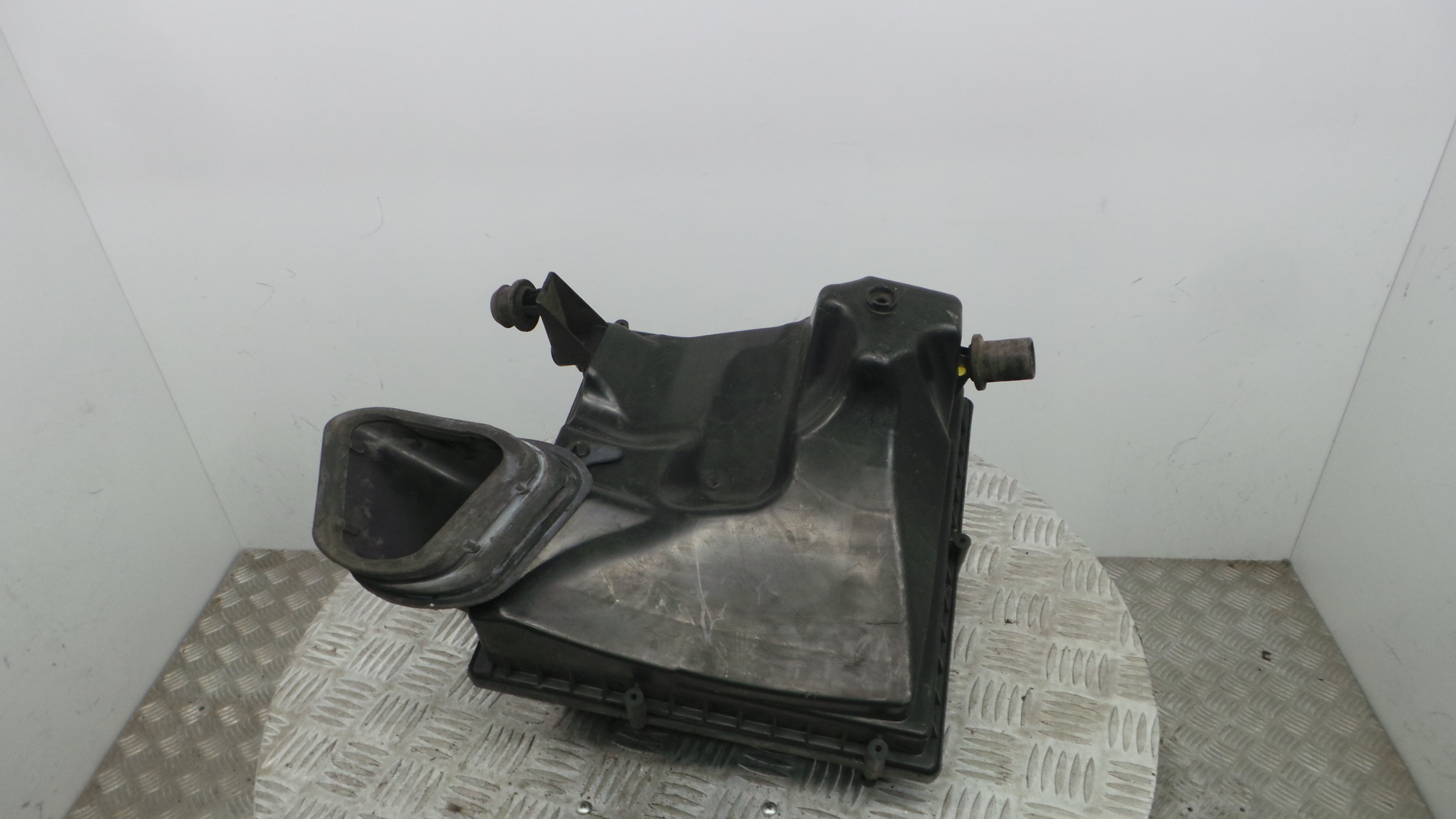 Caixa Filtro de Ar 13272777 - OPEL ASTRA J (P10)-33630681