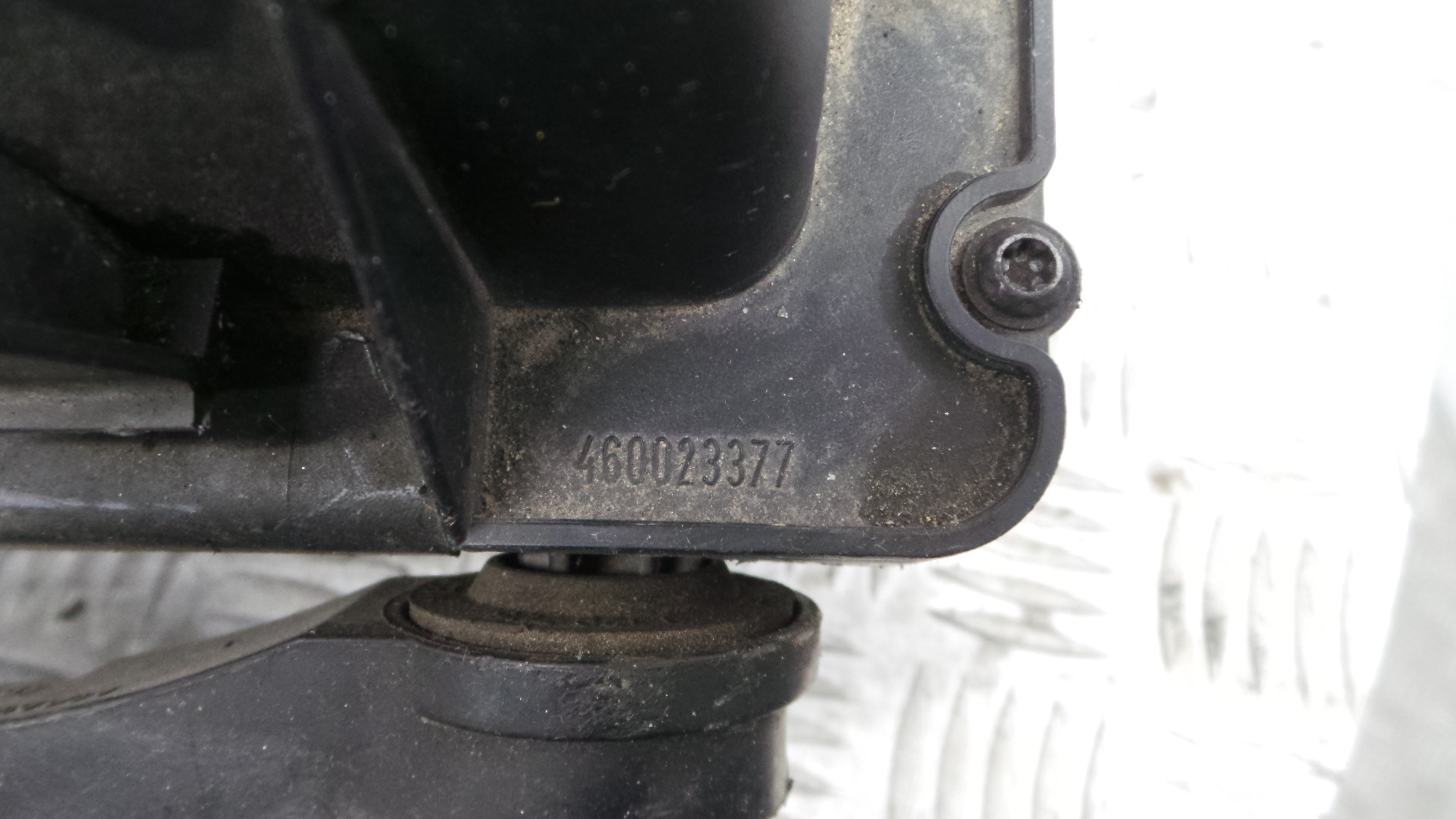 Caixa Filtro de Ar  13271058 - OPEL ASTRA H (A04)-33630686