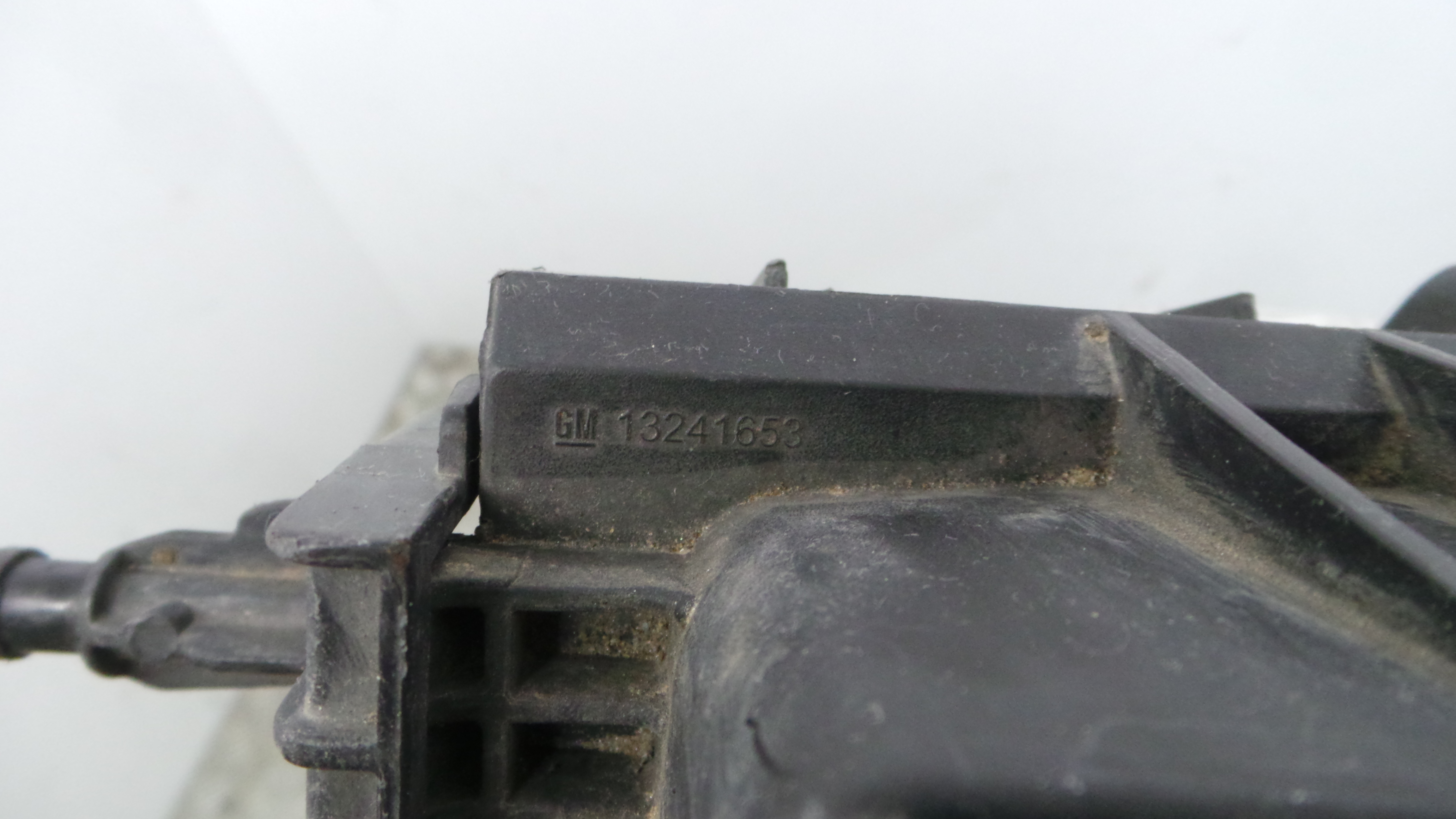 Caixa Filtro de Ar 13241653 - OPEL CORSA D (S07)-33630720