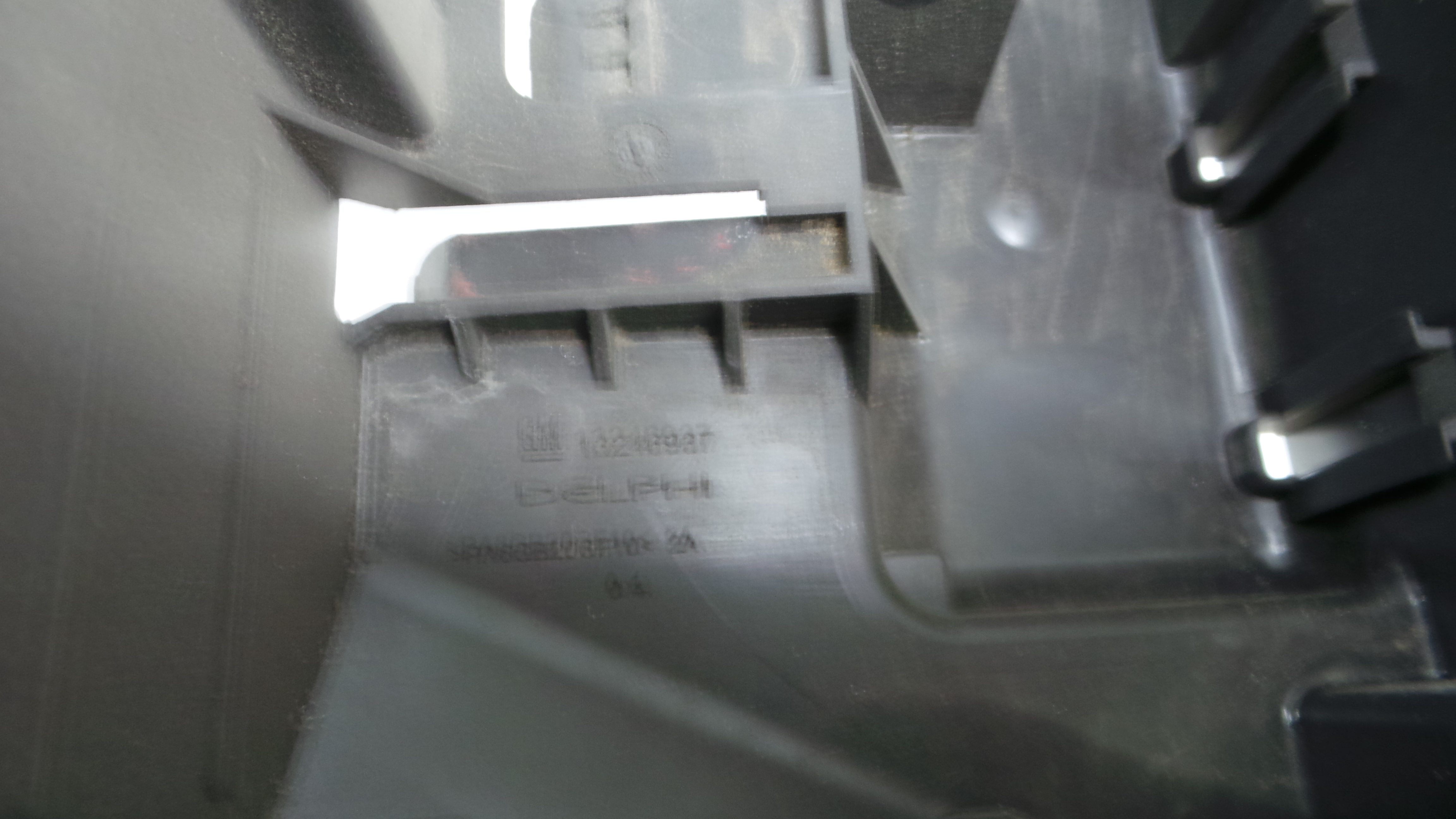 Caixa de Fusiveis 13246937 - OPEL CORSA D (S07)-33630734