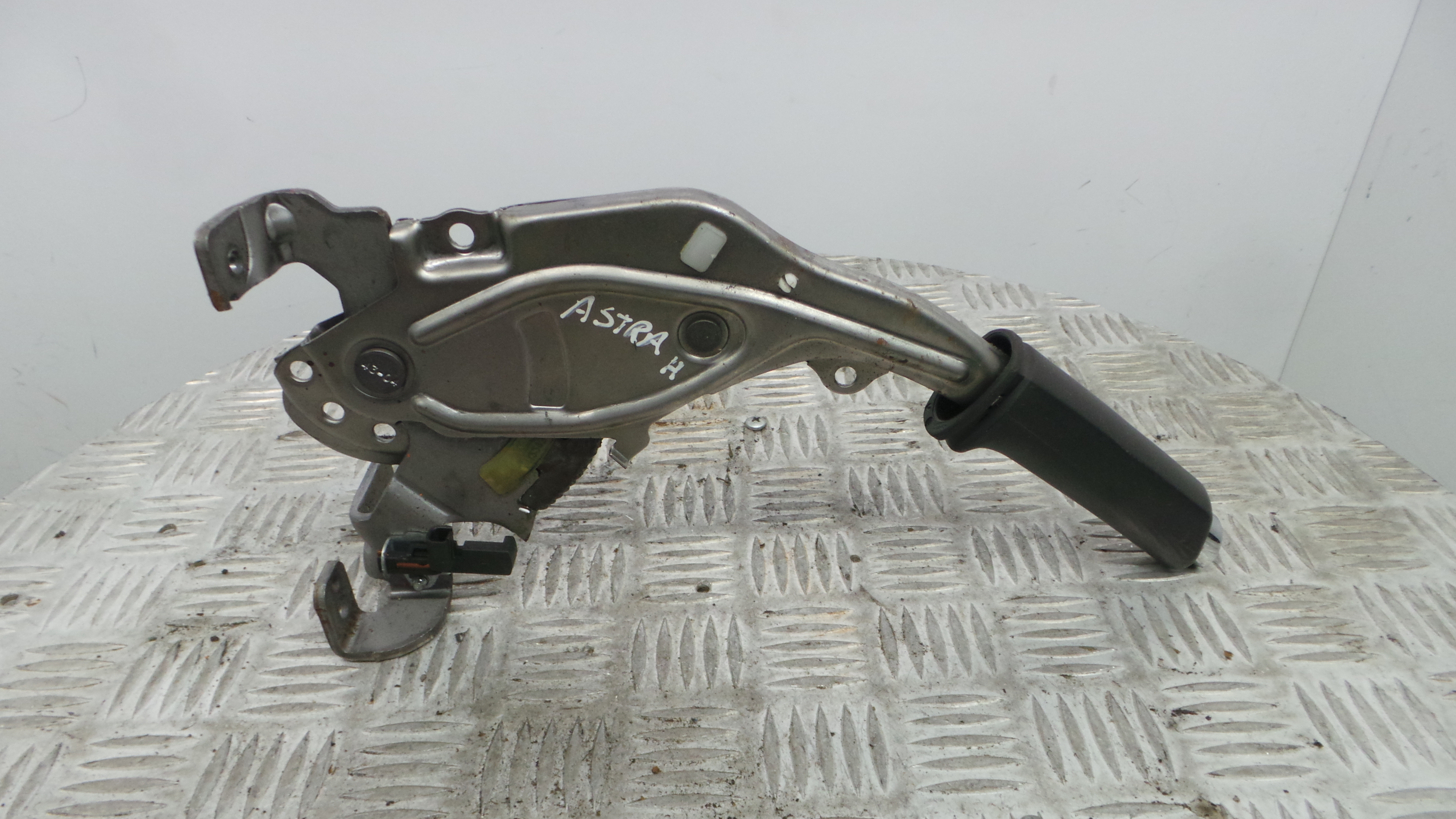 Travão de Mão 13122454 - OPEL ASTRA H (A04)-33630955