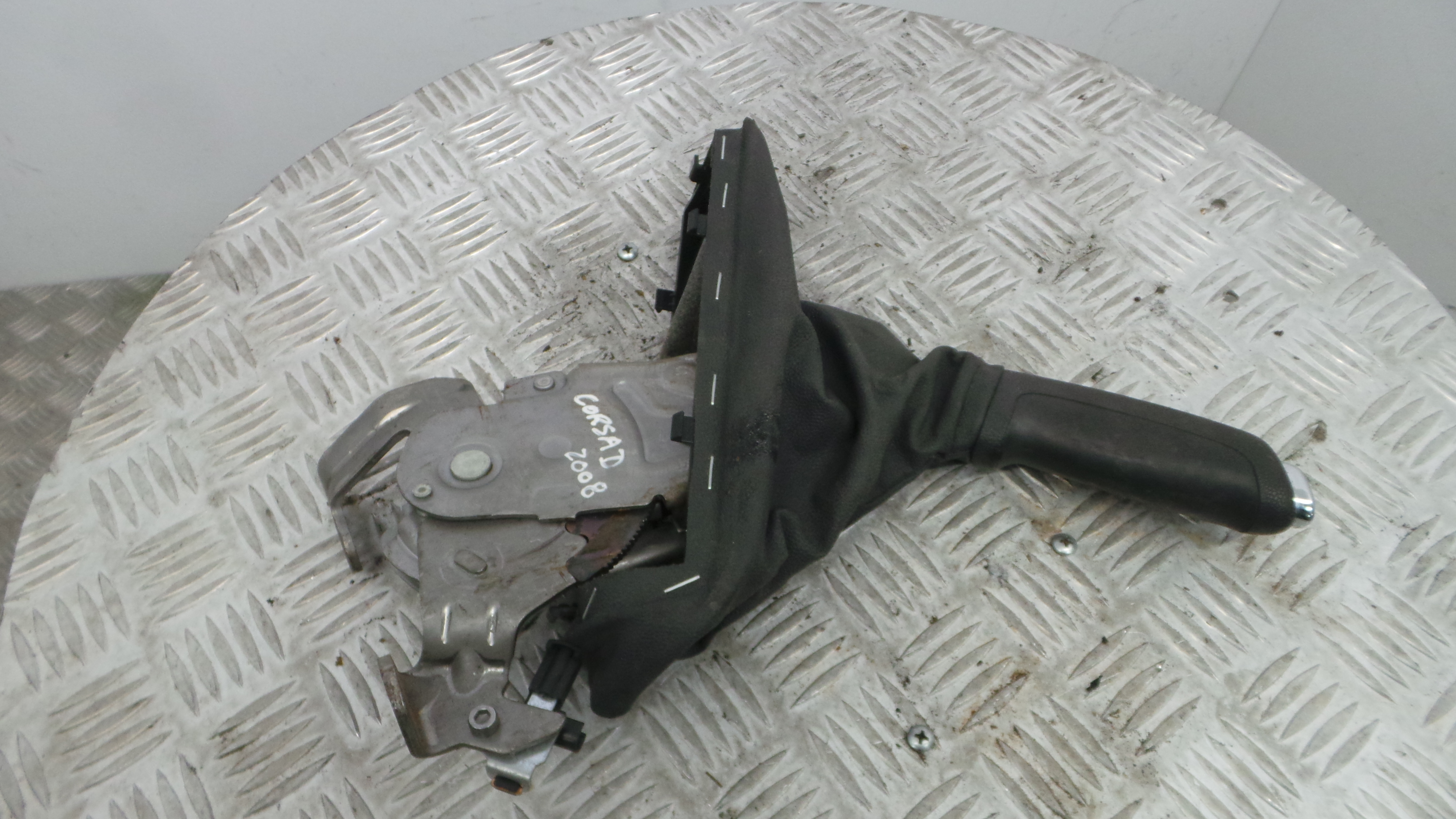 Travão de Mão  13255754 - OPEL CORSA D (S07)-33630999