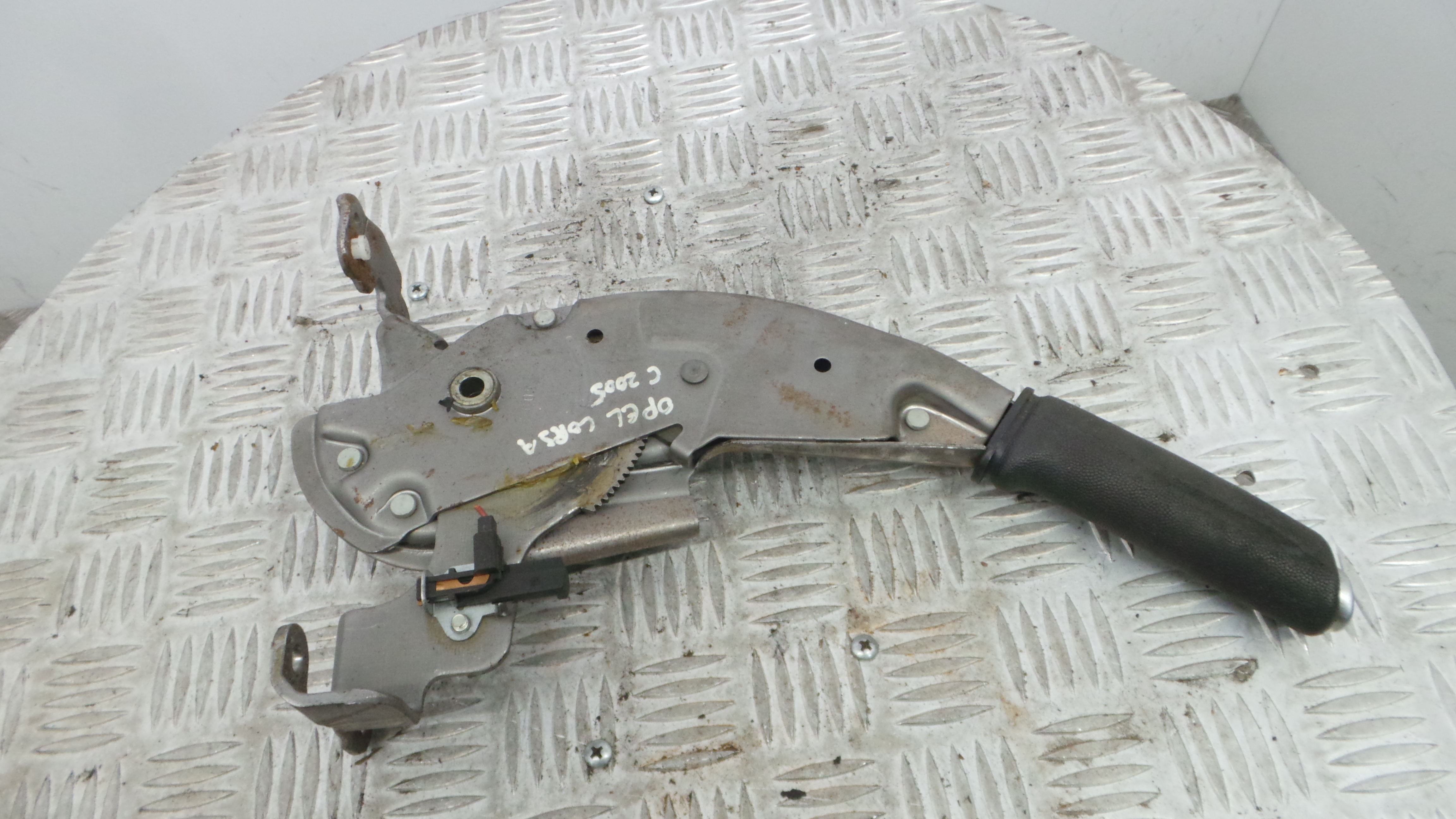 Travão de Mão  13125285 - OPEL CORSA C (X01)-33631002