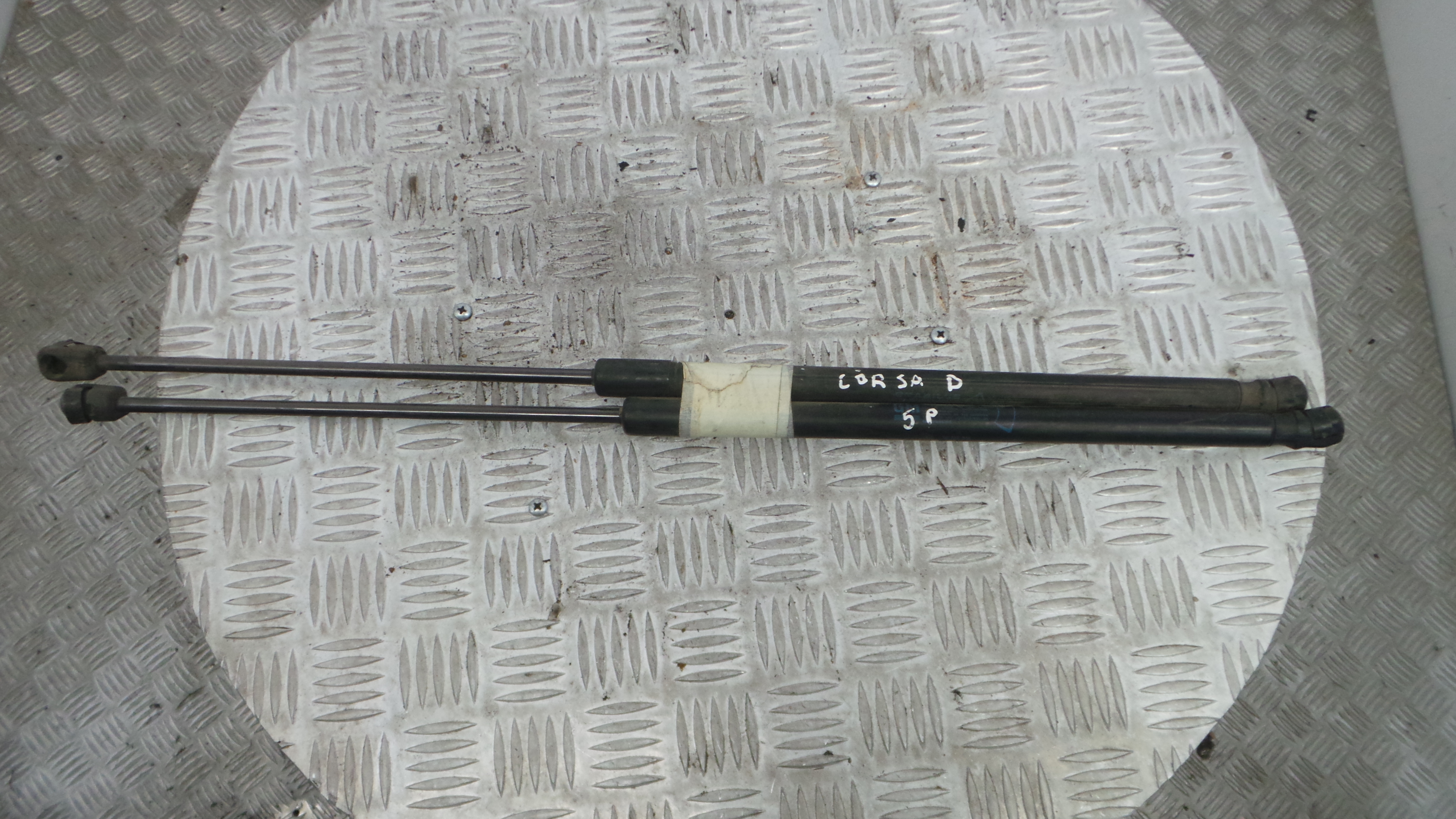 Amortecedor da Mala 13182309 - OPEL CORSA D (S07)-33631023