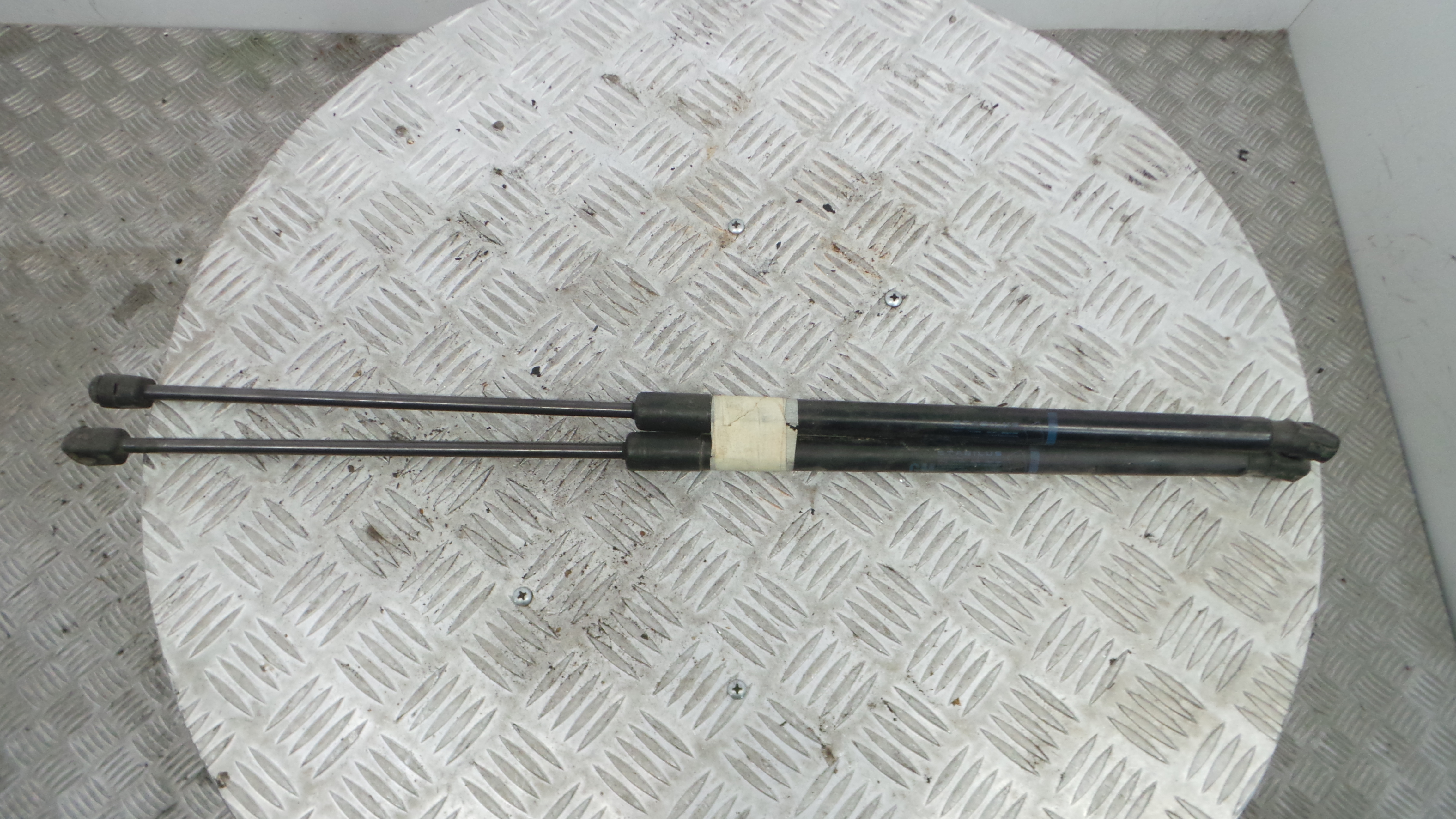 Amortecedor da Mala 13182537 - OPEL CORSA D (S07)-33631033