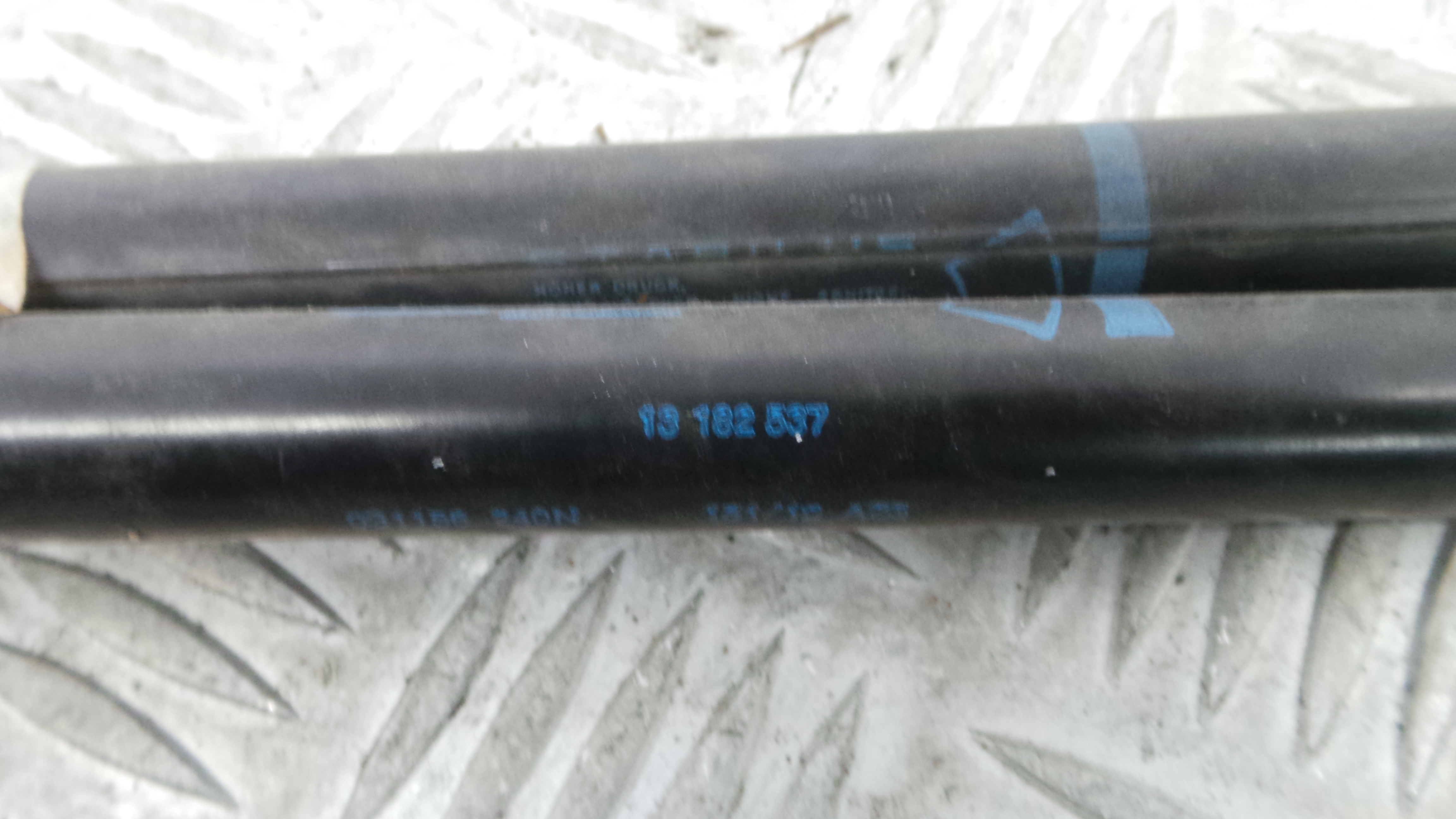 Amortecedor da Mala 13182537 - OPEL CORSA D (S07)-33631036