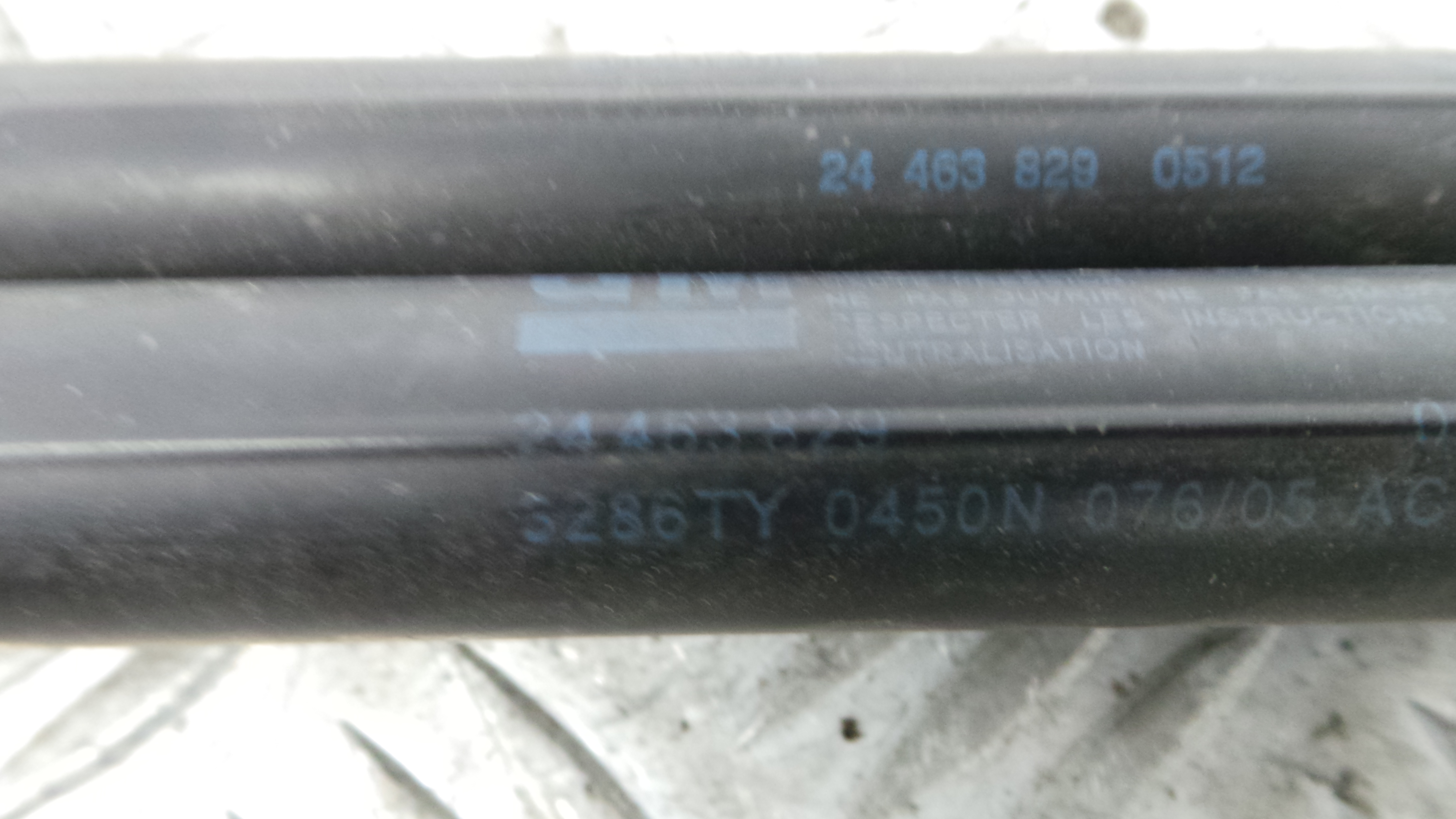 Amortecedor da Mala 24463829 - OPEL ASTRA H (A04)-33631051