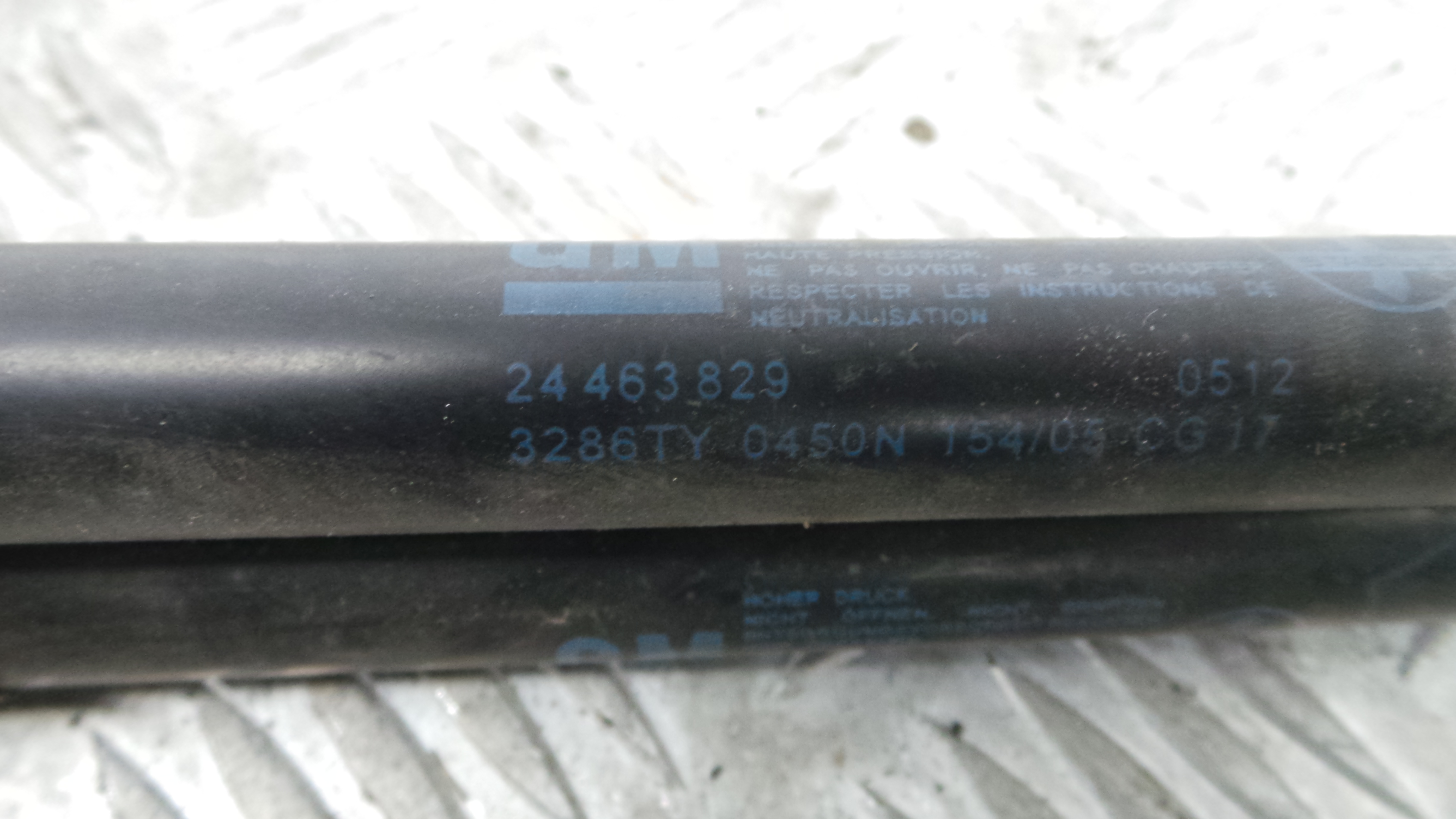 Amortecedor da Mala 24463829 - OPEL ASTRA H (A04)-33631058