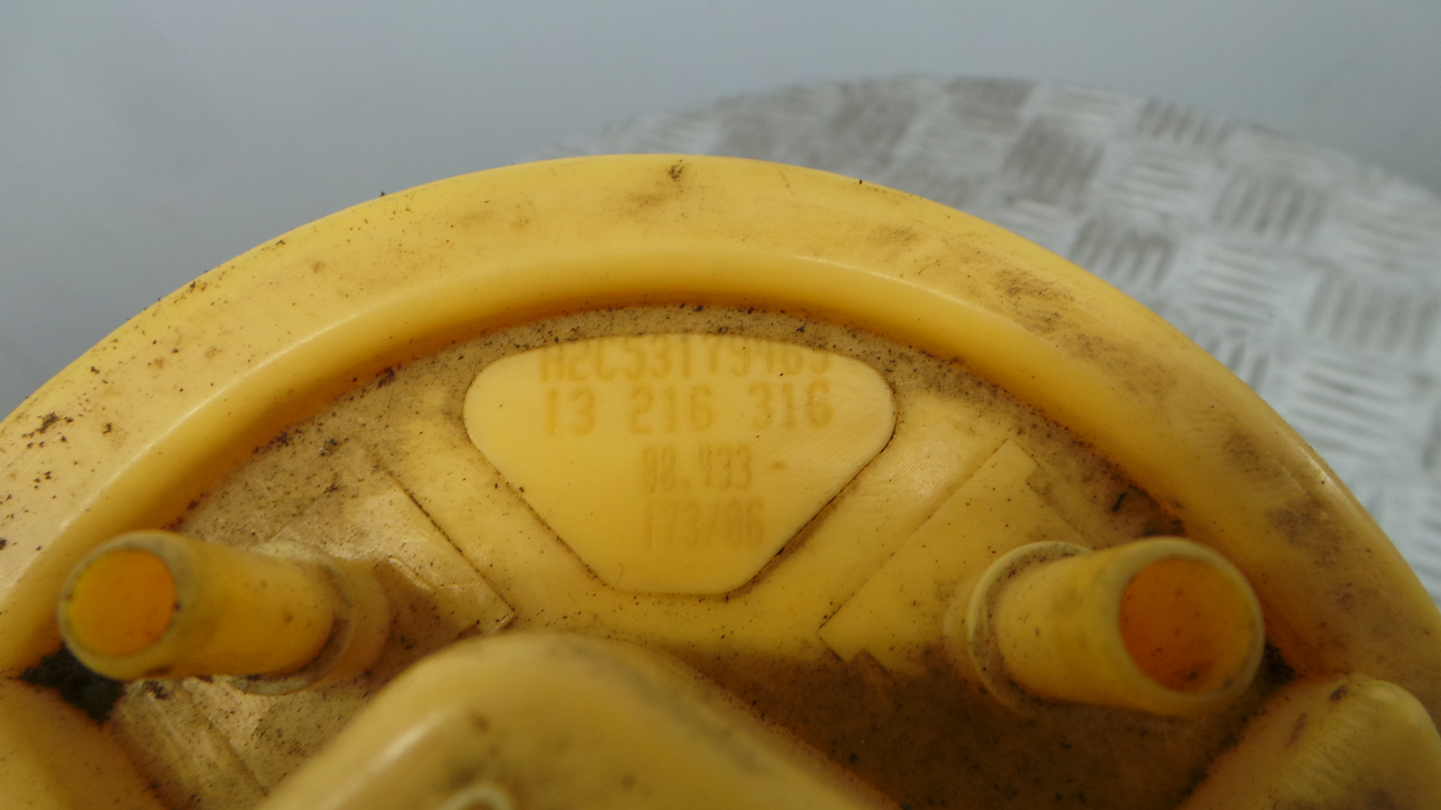 Boia do Combustível 13216316 - OPEL CORSA D (S07)-33631188