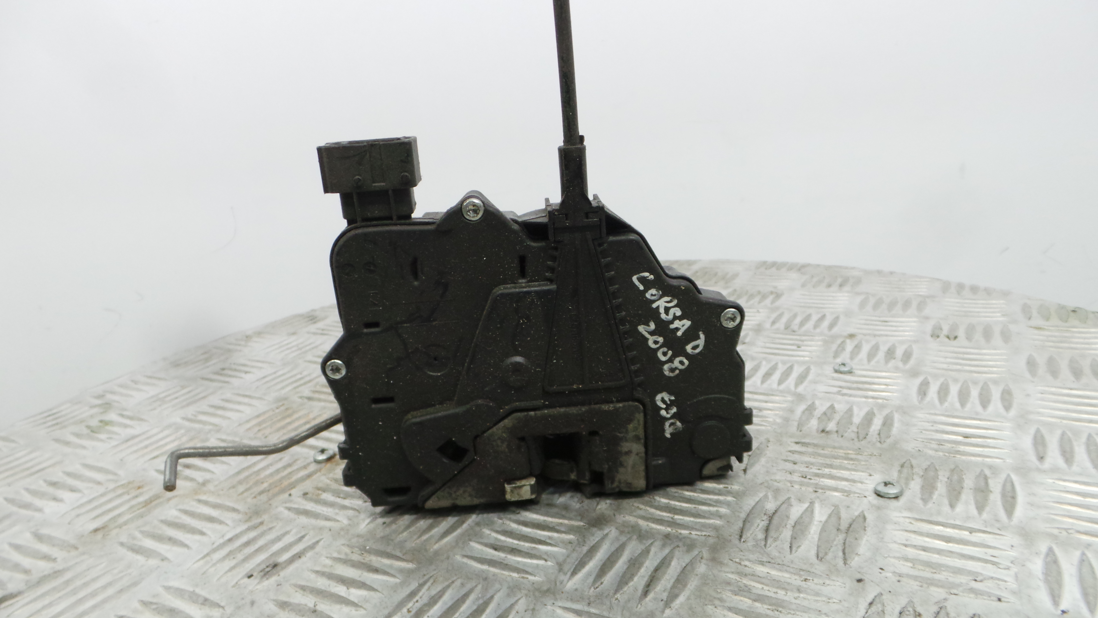 Fecho da Porta Esq 13258271 - OPEL CORSA D (S07)-33632659