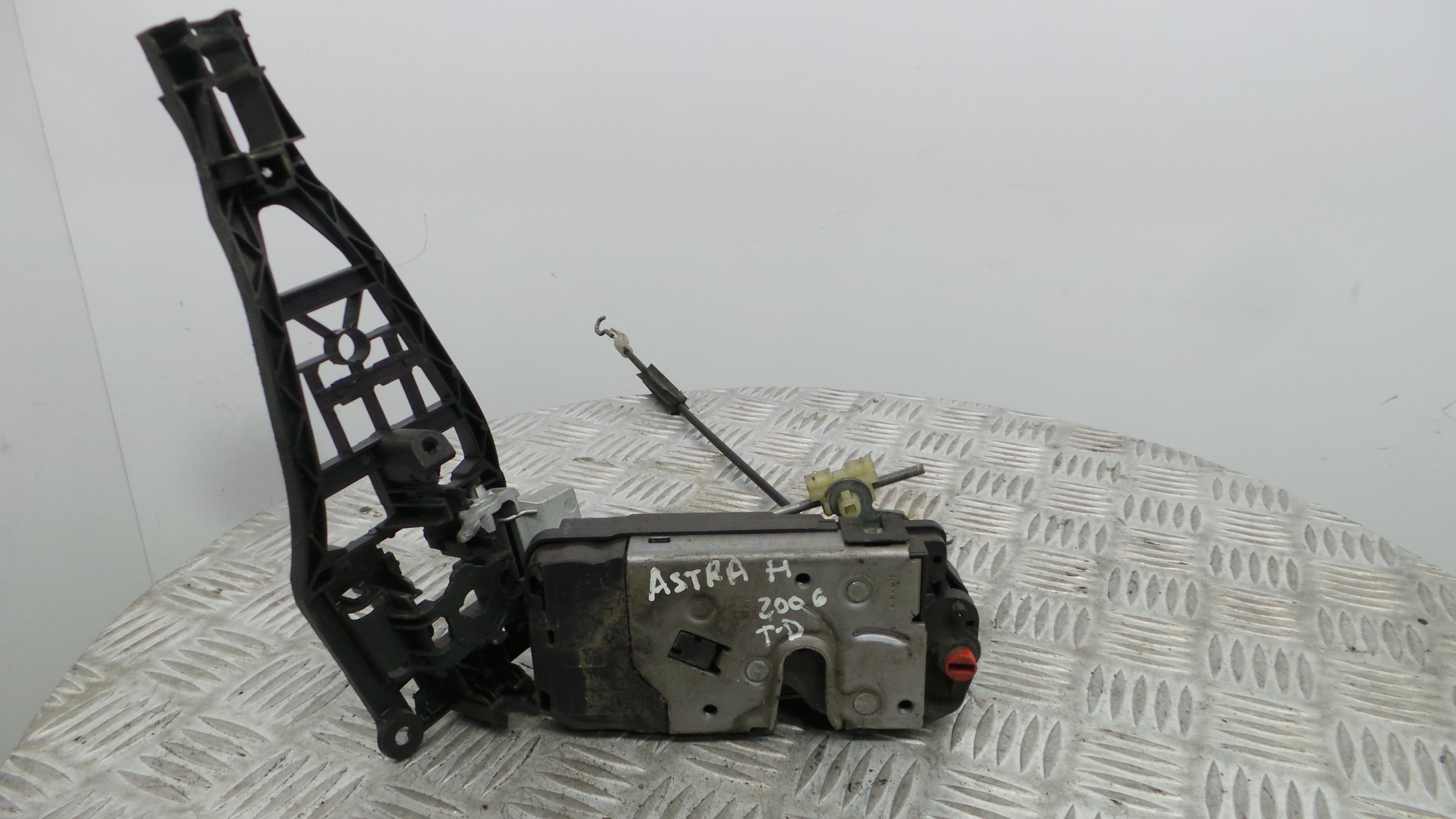 Fecho da Porta Trás Dto 13210739 - OPEL ASTRA H (A04)-33632686