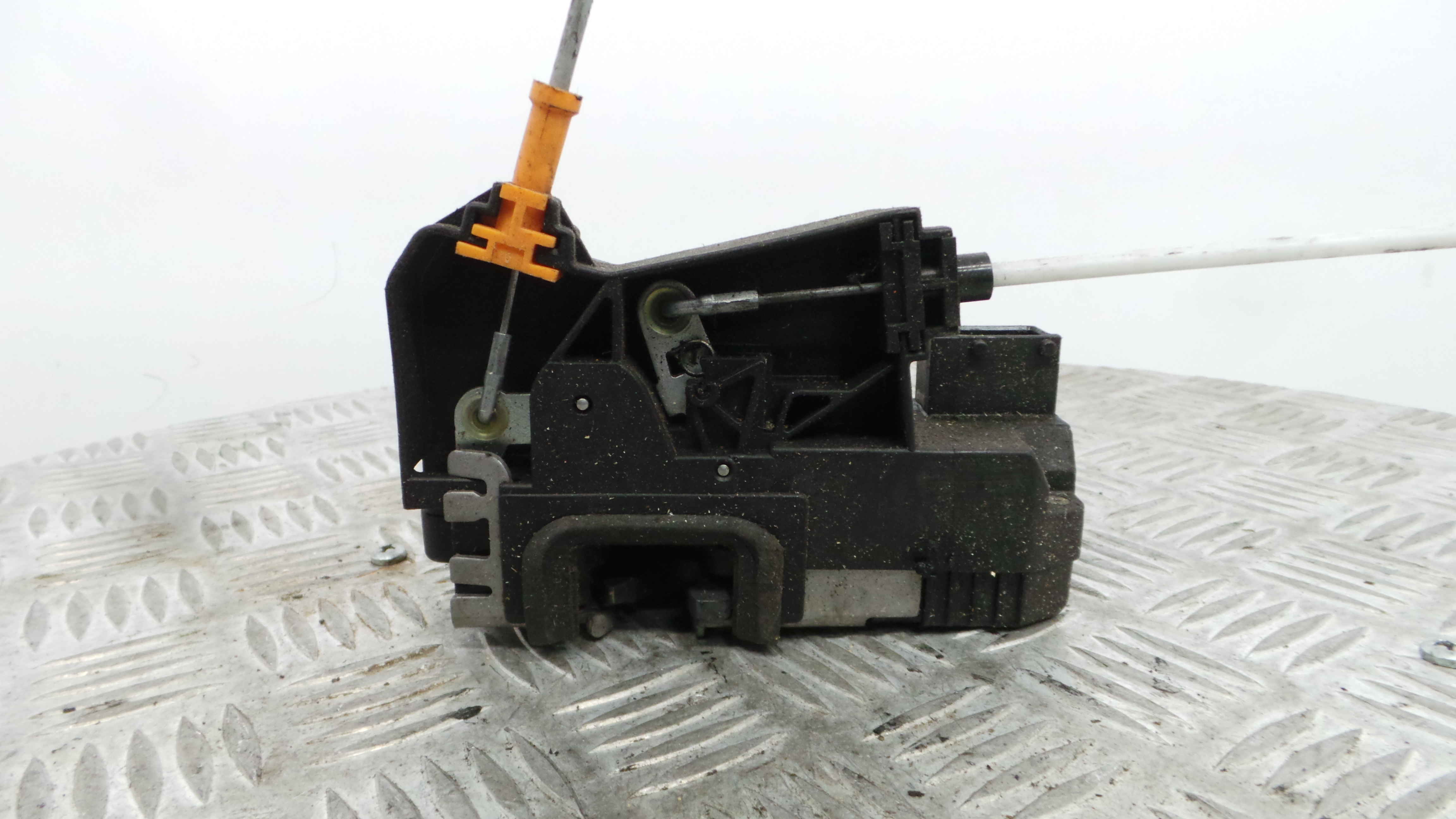 Fecho da Porta Frente Dto 13154792 - OPEL MERIVA A Veículo multiuso (X03)-33632737