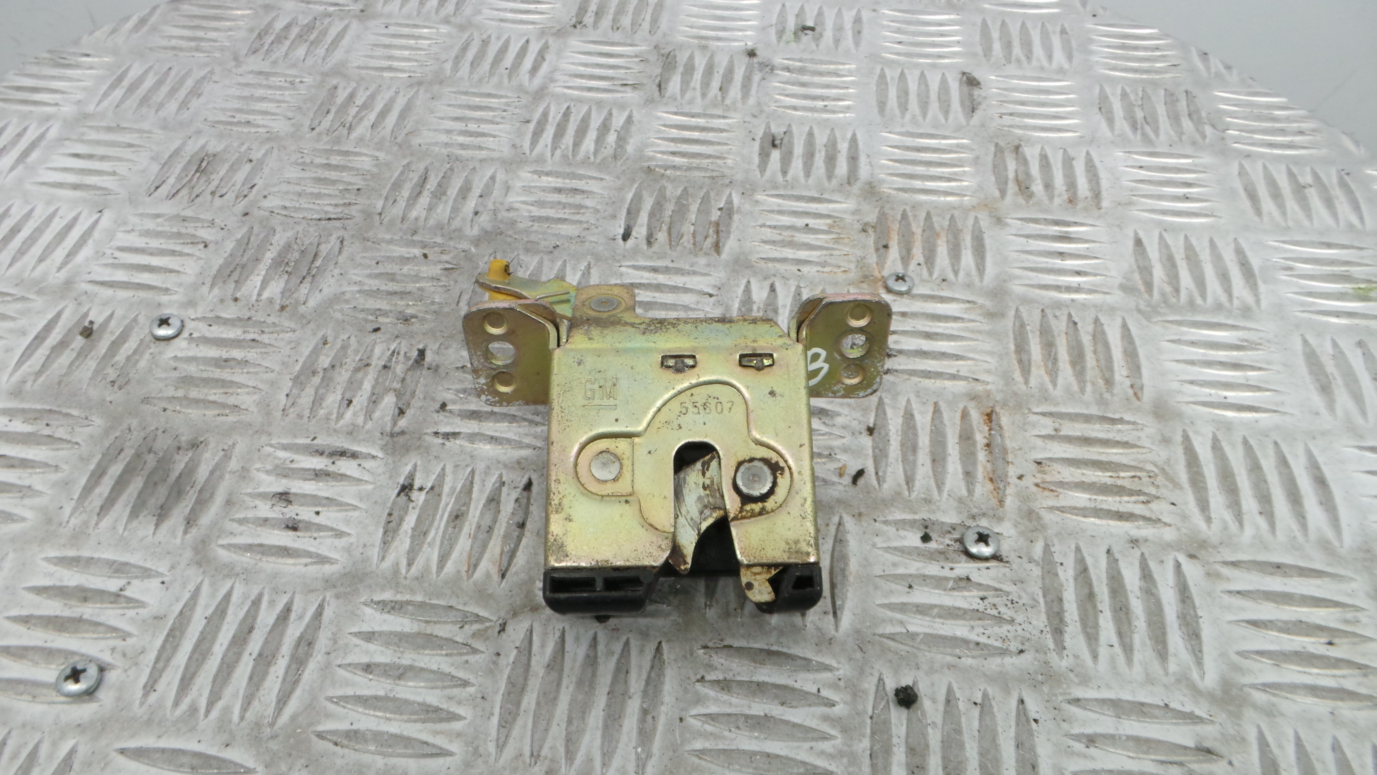 Fecho Mala  55607 - OPEL CORSA B (S93)-33632792