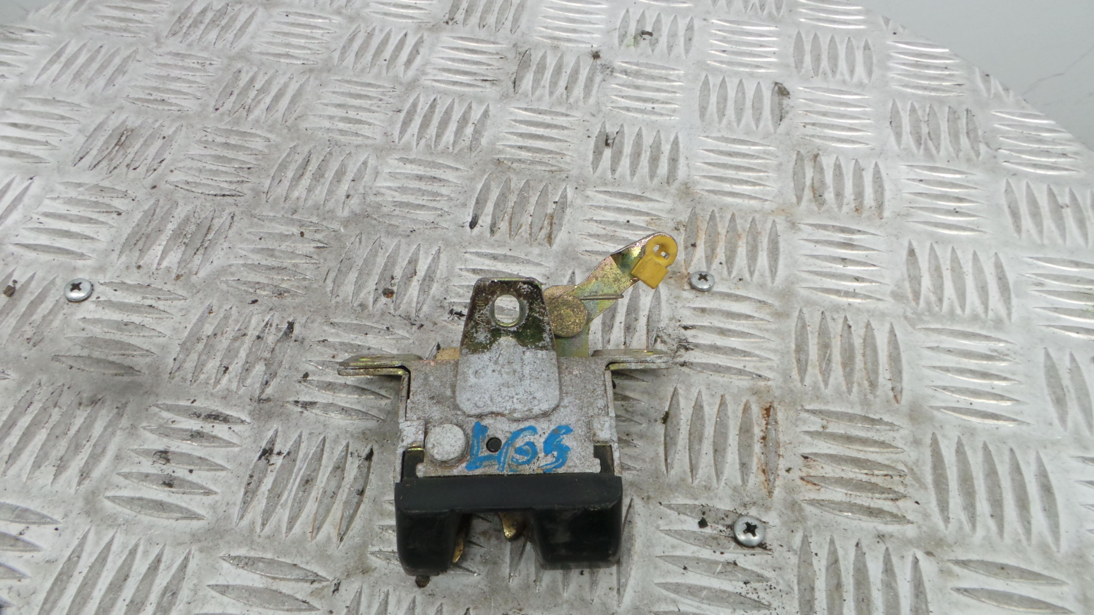 Fecho Mala  55607 - OPEL CORSA B (S93)-33632792