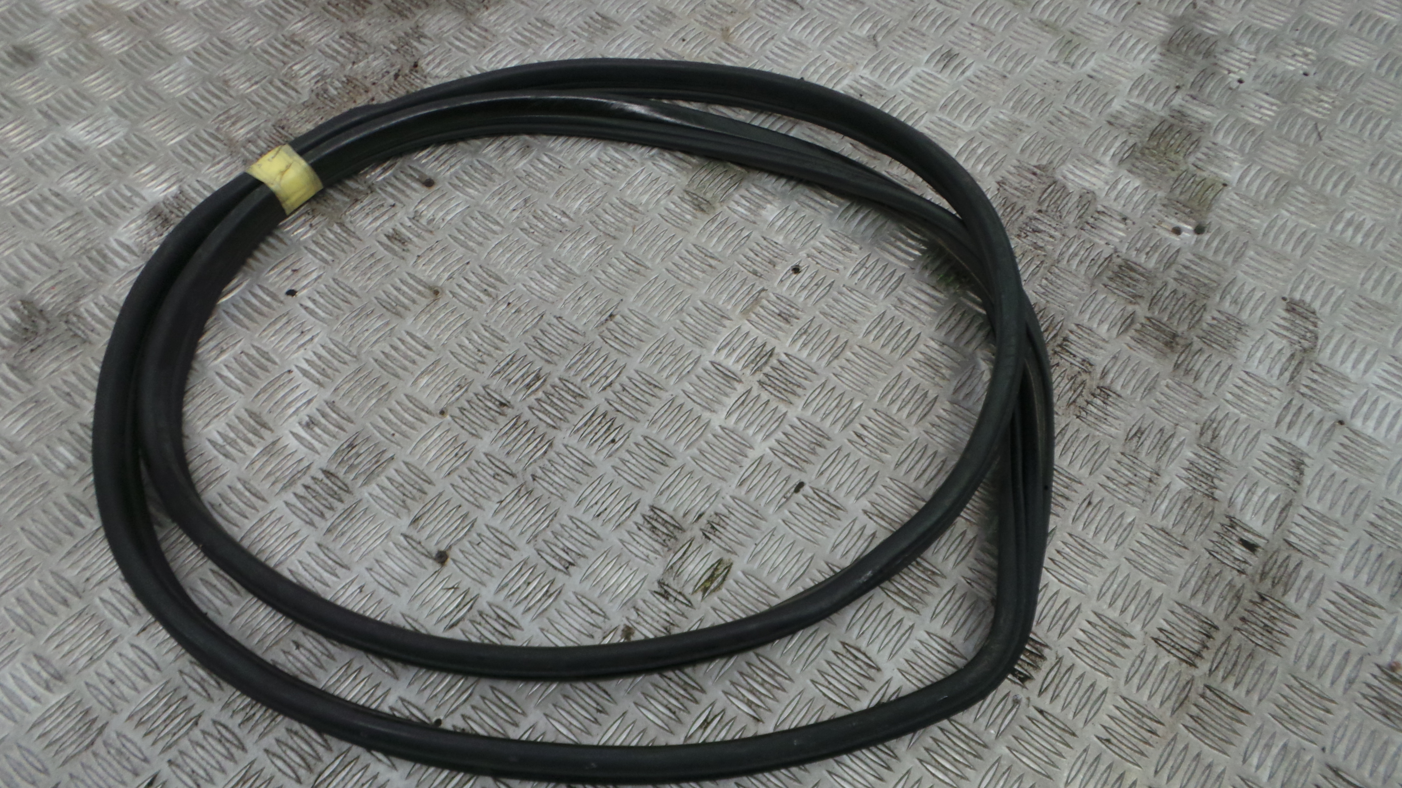 Borracha Porta Direita  - OPEL CORSA C (X01)-33632811