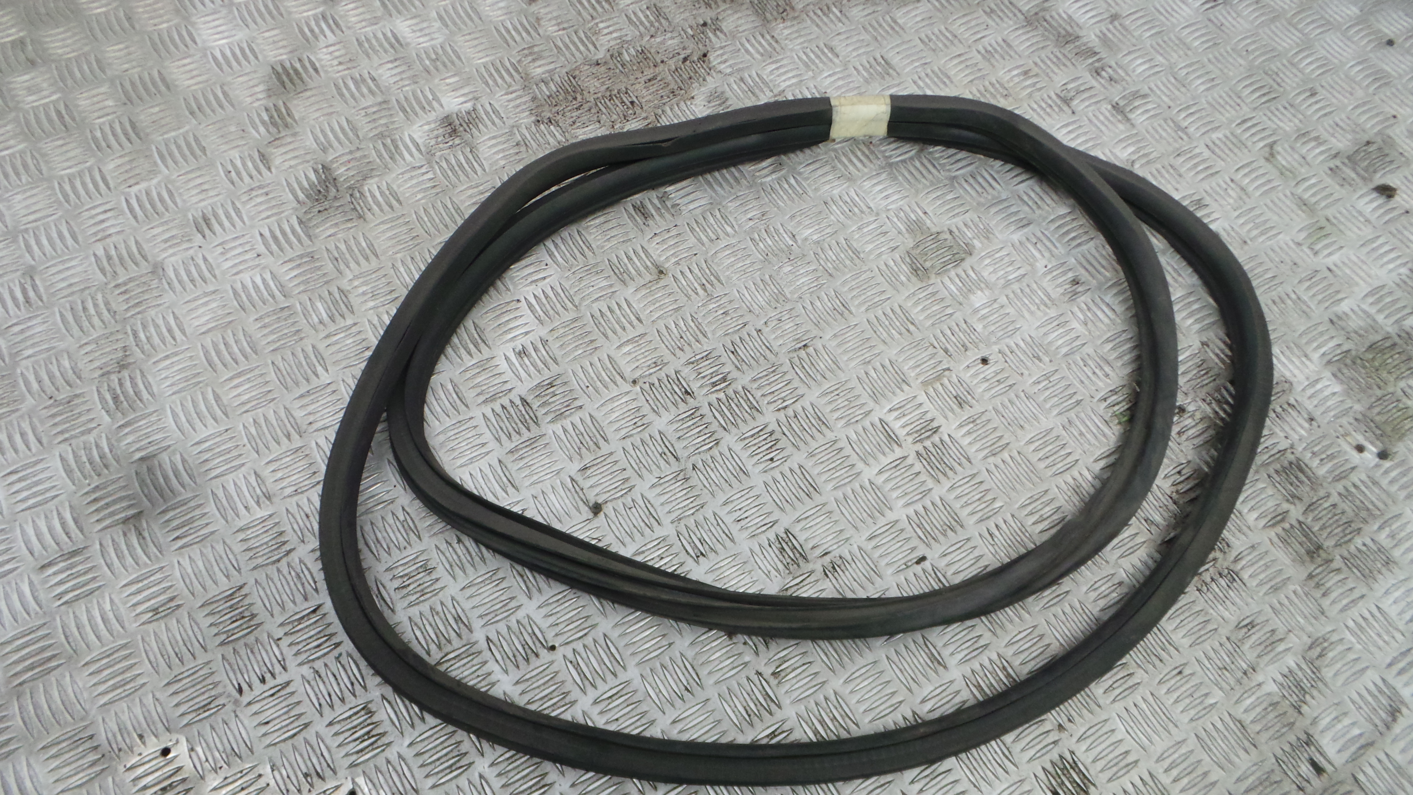 Borracha Porta Direita  - OPEL CORSA D (S07)-33632829