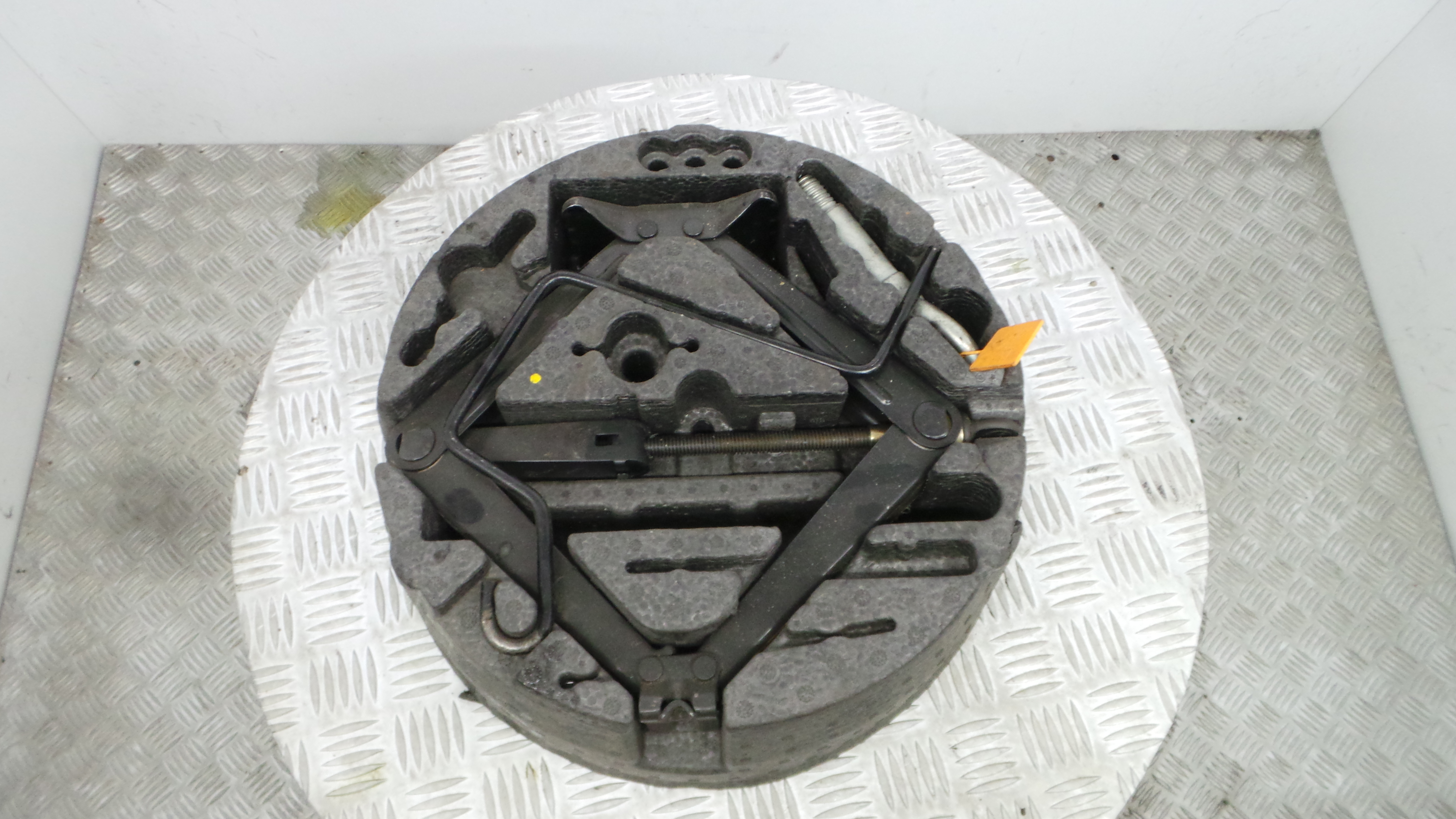 Kit Pneu Suplente 13162851 - OPEL ASTRA H (A04)-33632842