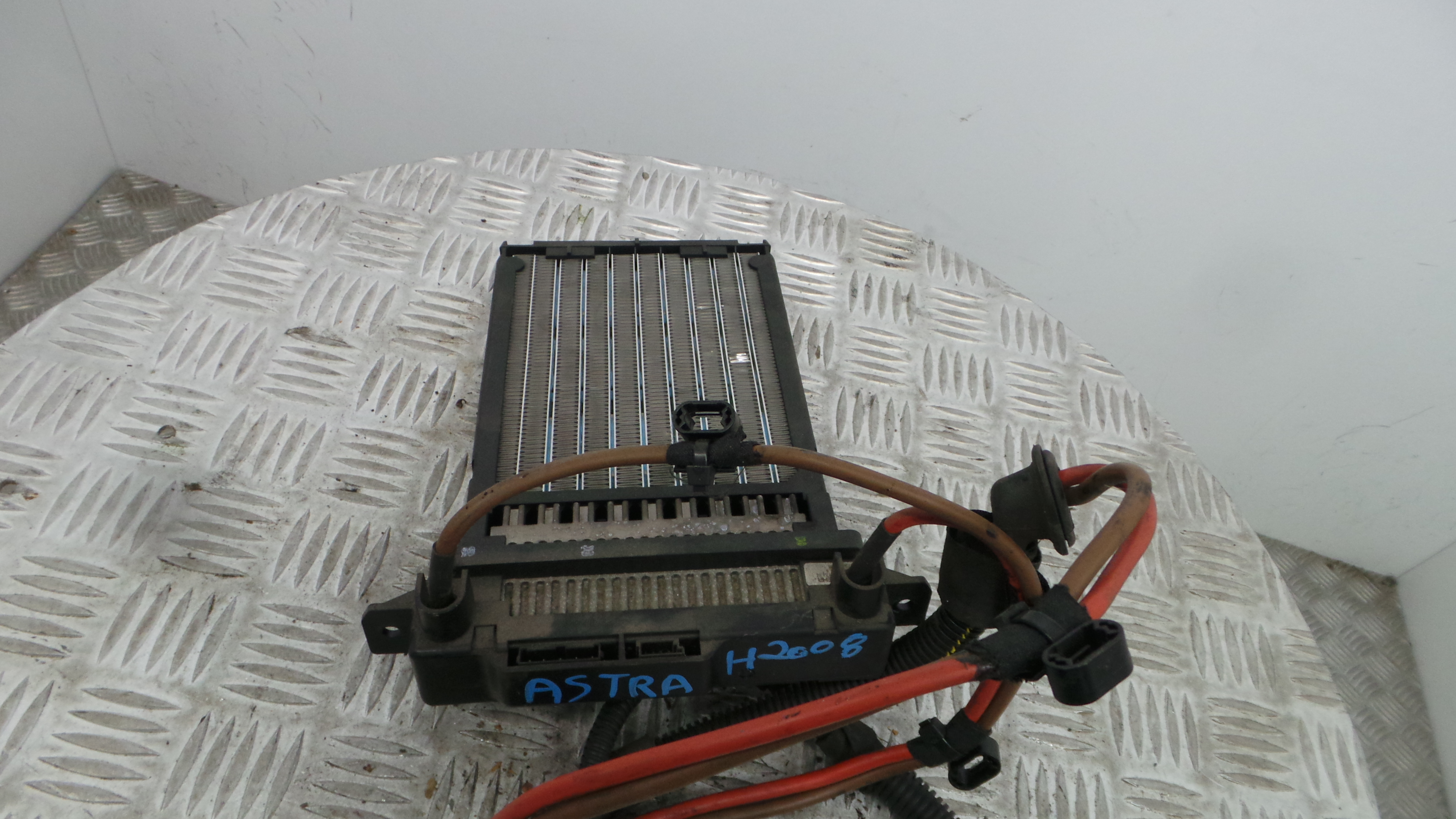 Radiador da Chaufagem / Sofagem 13204089 - OPEL ASTRA H (A04)-33633263