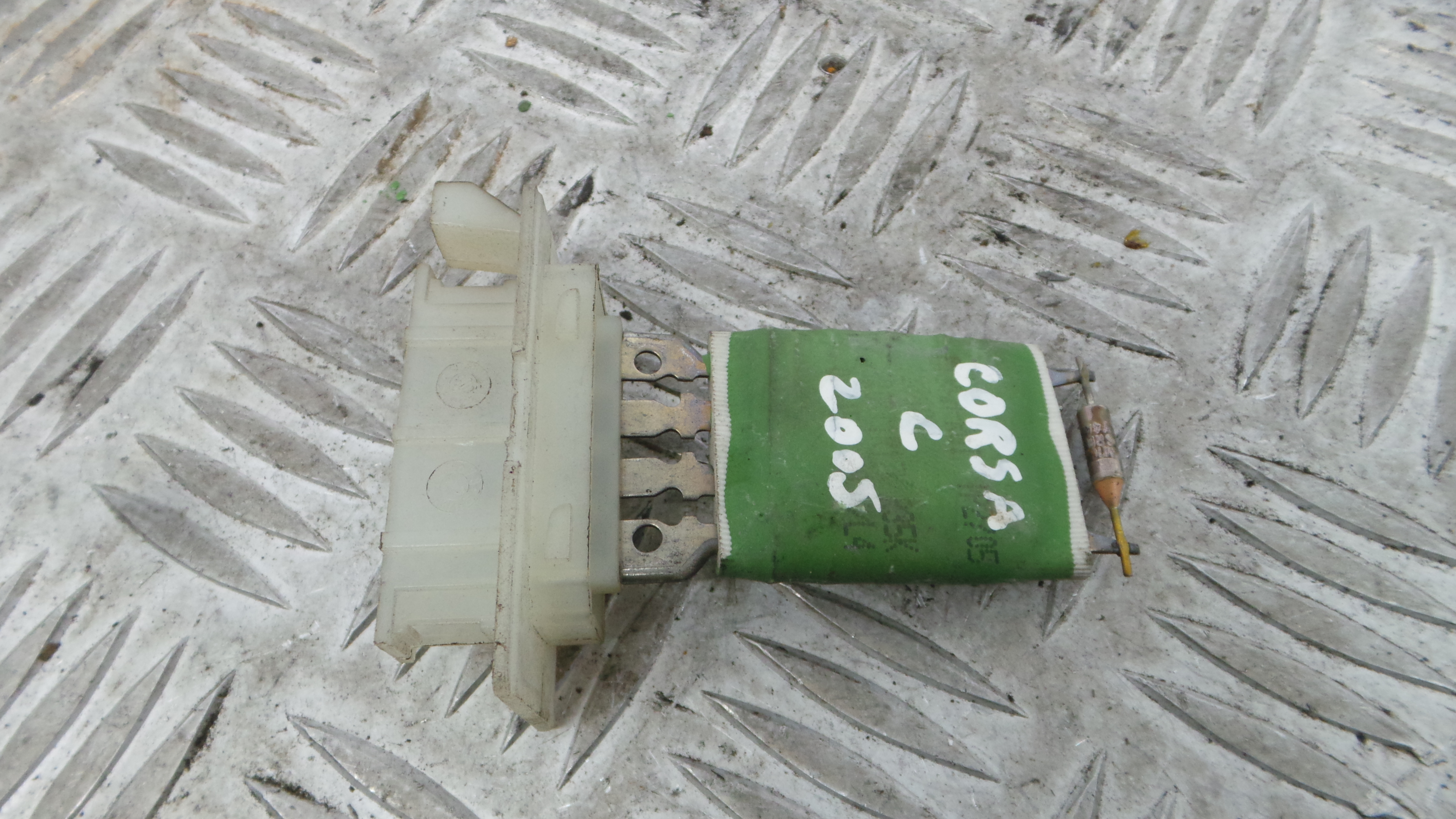 Resistência Ventilador Do Habitáculo 95525332 - OPEL CORSA C (X01)-33633303