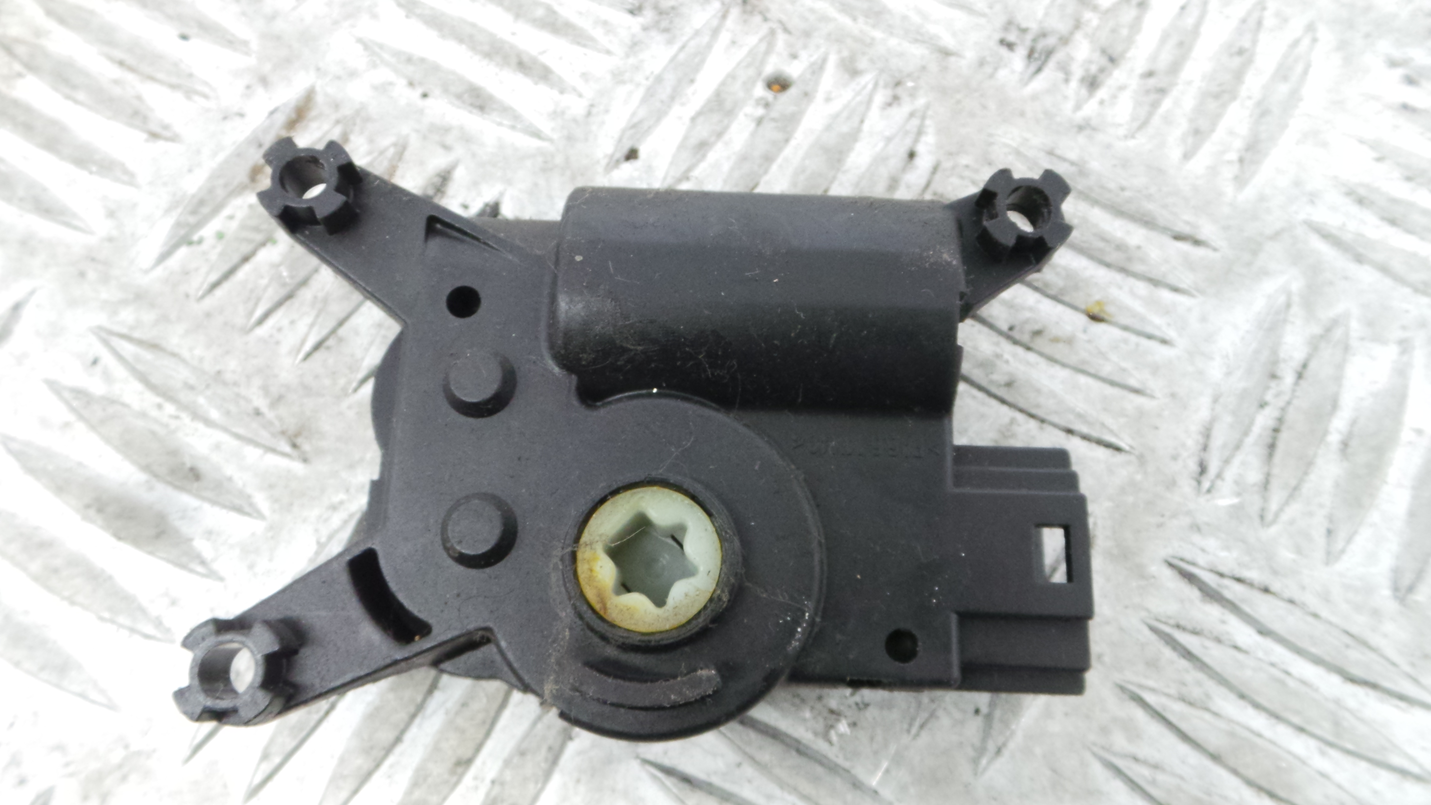 Atuador do Circuito de Ar  52406339 - OPEL ASTRA H (A04)-33633715