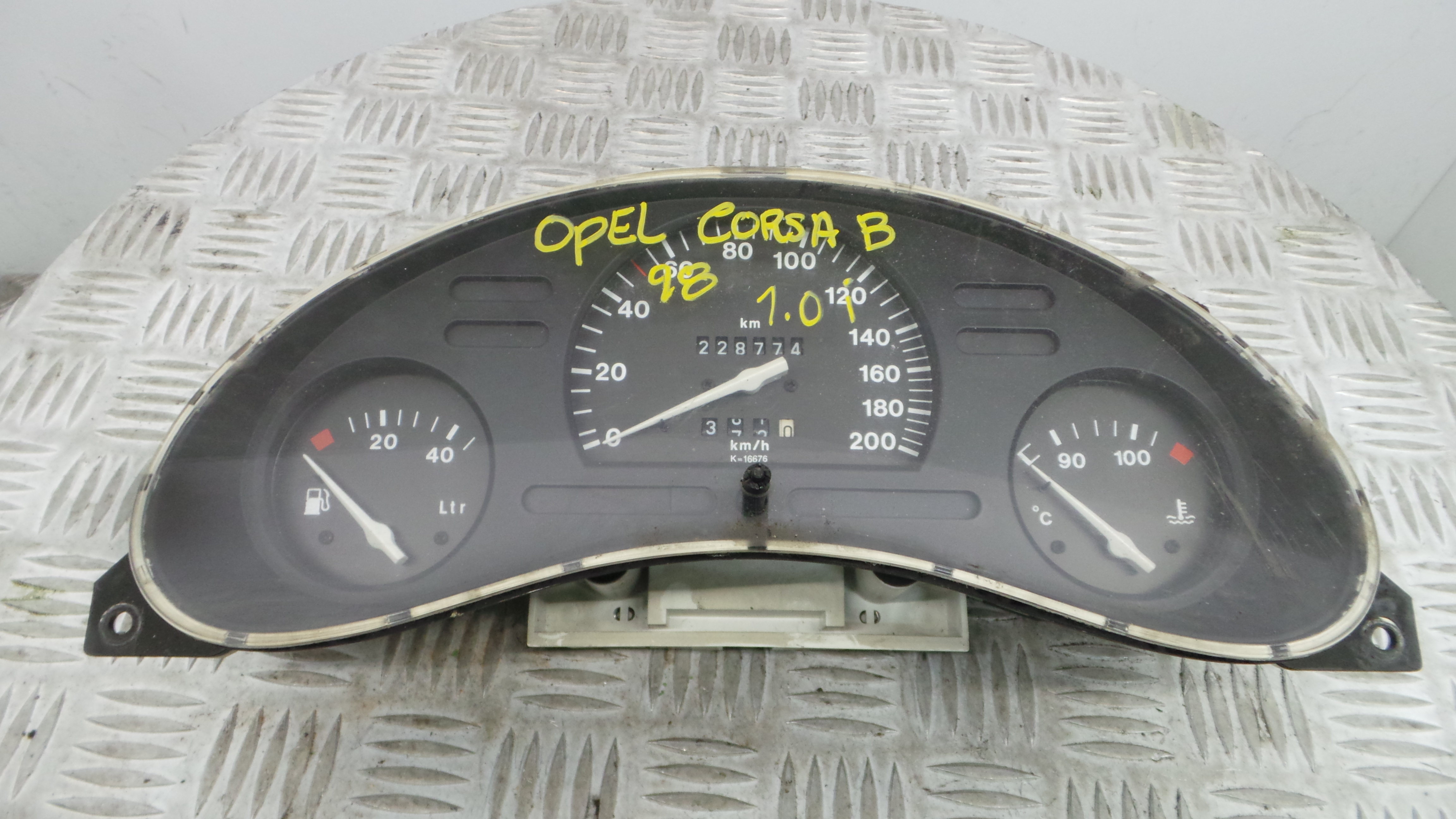 Quadrante 90534389 - OPEL CORSA B (S93)-33633801