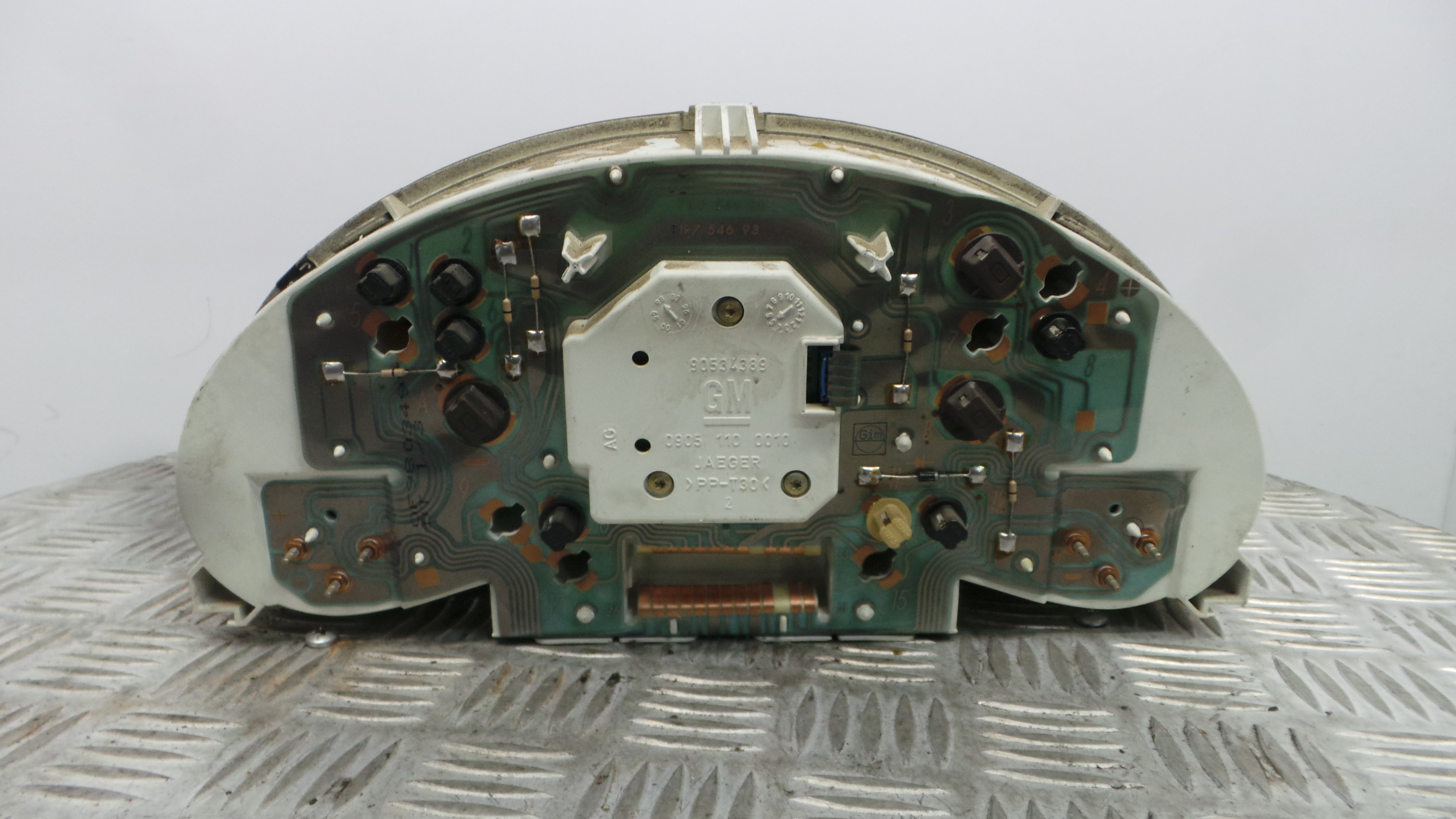 Quadrante 90534389 - OPEL CORSA B (S93)-33633801