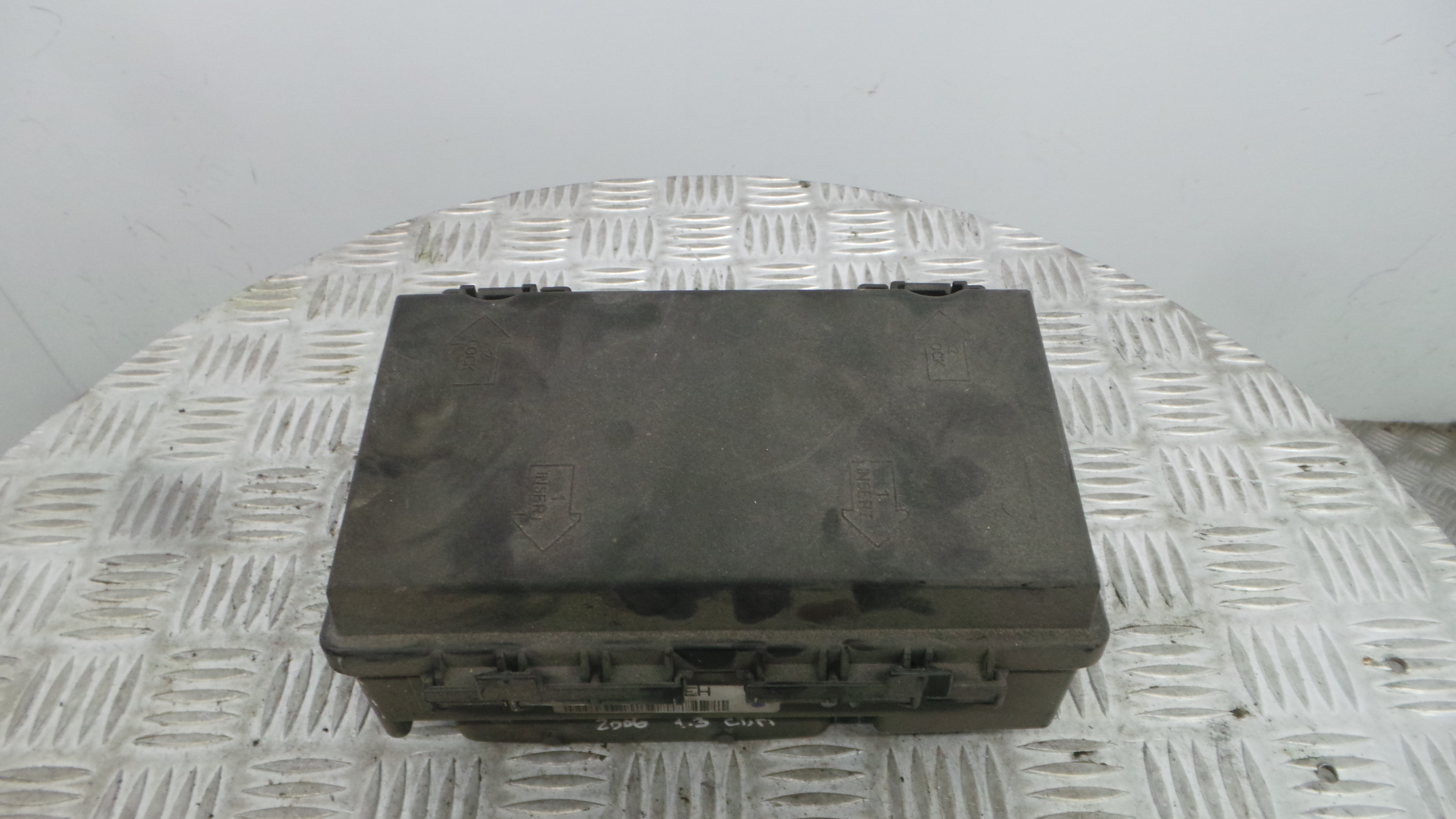 Caixa dos Fusíveis / BSI / UCH / SAM 13217394 - OPEL CORSA D (S07)-33633830