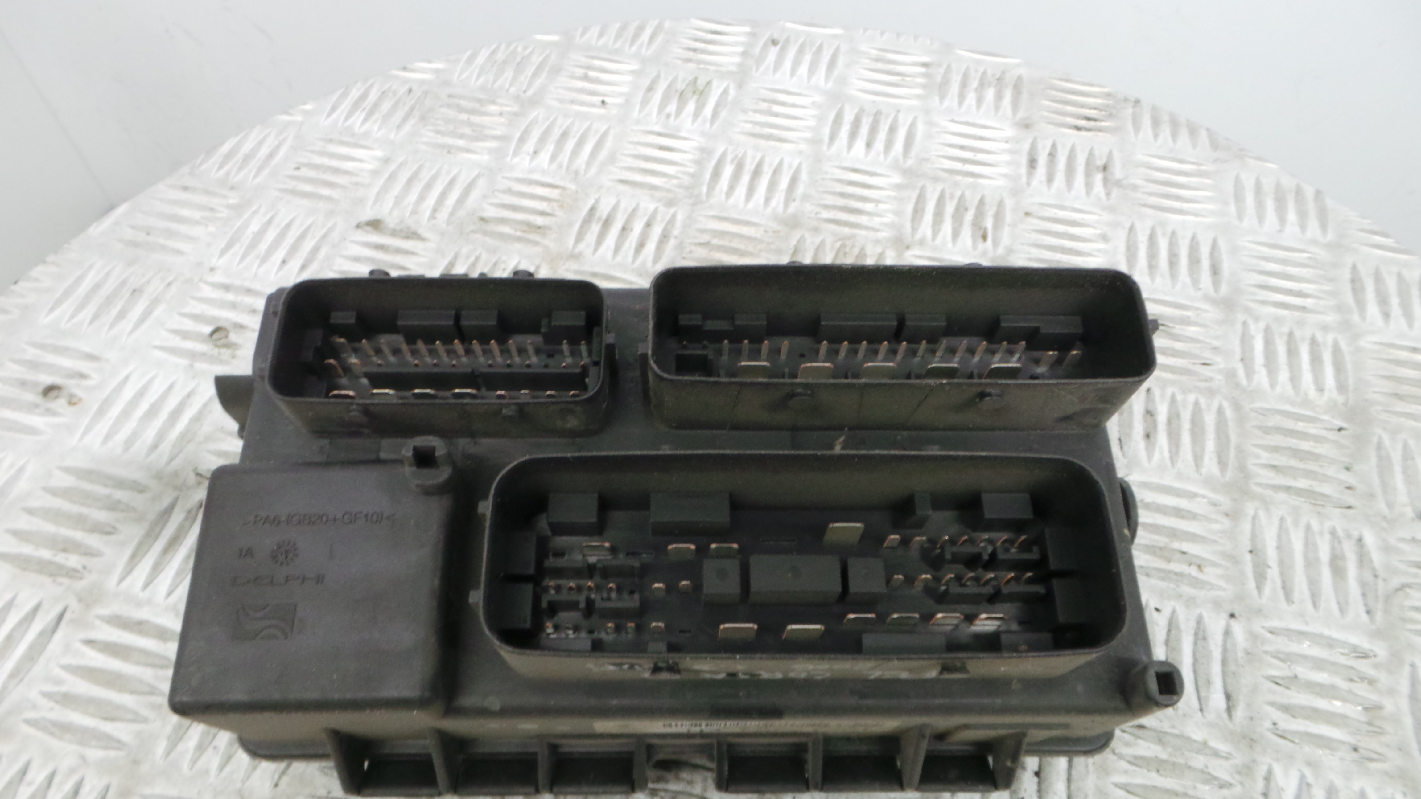 Caixa dos Fusíveis / BSI / UCH / SAM 13217394 - OPEL CORSA D (S07)-33633830