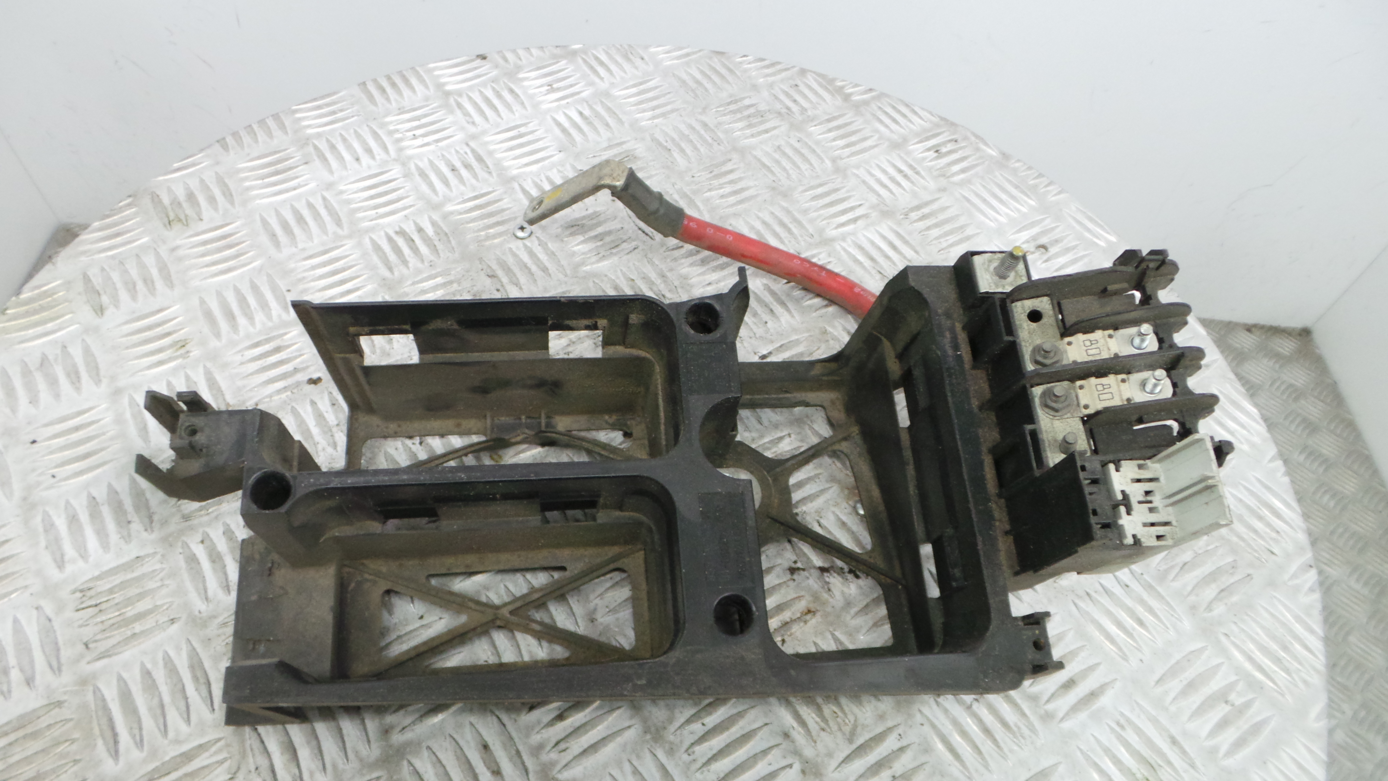 Caixa dos Fusíveis / BSI / UCH / SAM 138966 - OPEL ASTRA H (A04)-33634389 Caixa dos Fusíveis / BSI / UCH / SAM 138966 - OPEL ASTRA H (A04)-33634389