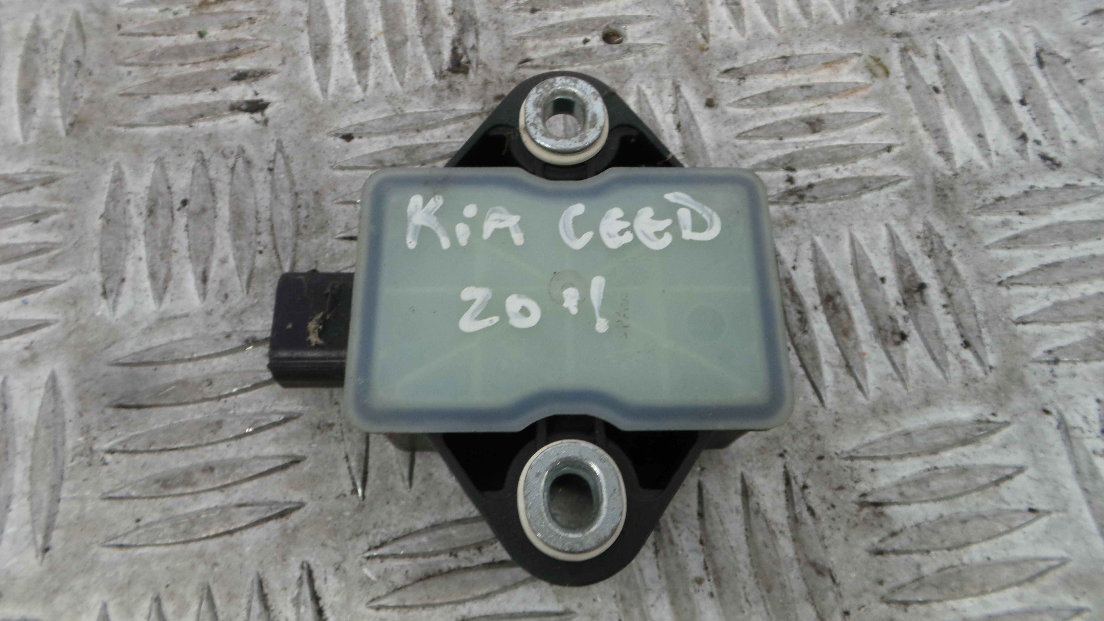 Sensor de Airbag 95690-1Y000 - KIA CEE'D Hatchback (ED)-33634746