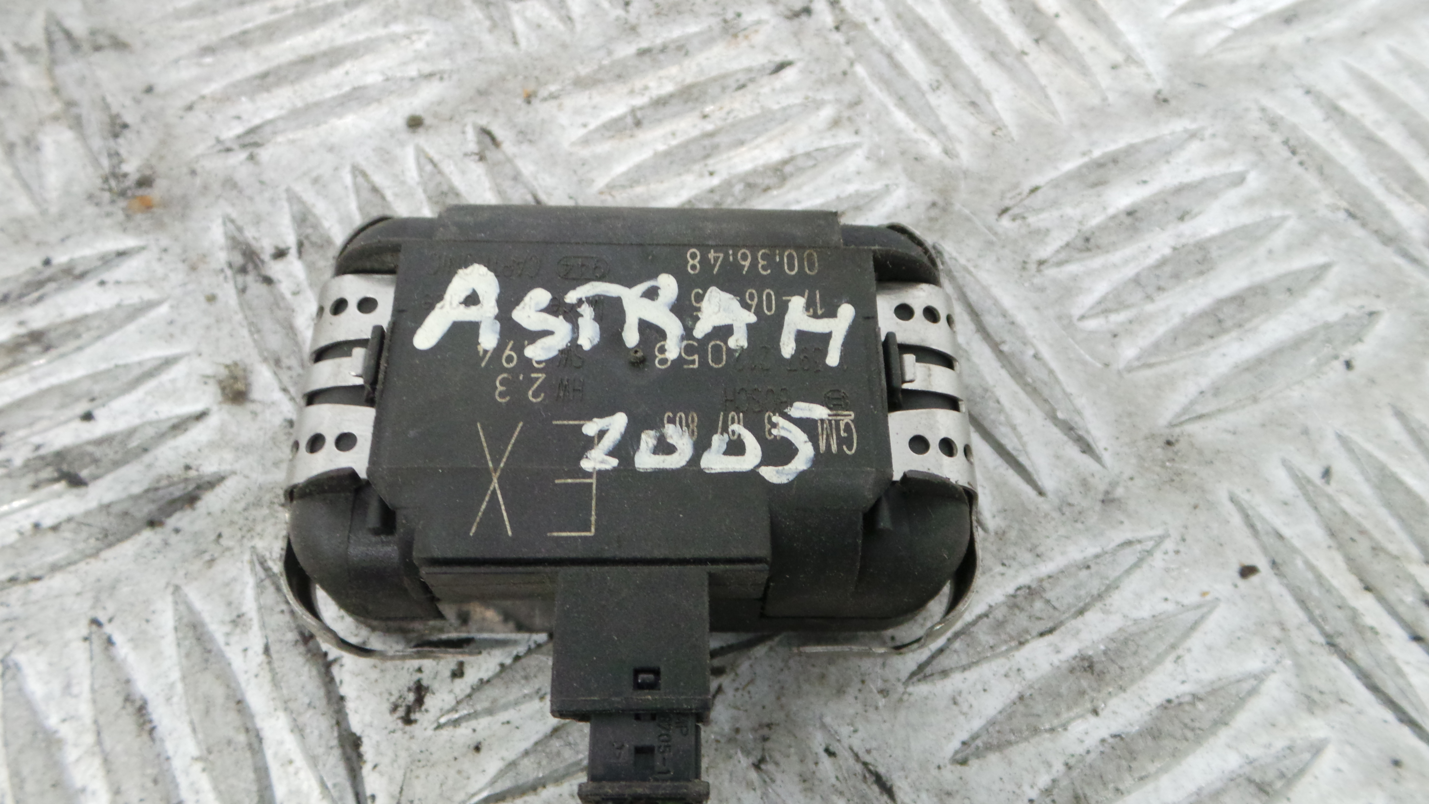 Sensor De Chuva 13107803 - OPEL ASTRA H (A04)-33634754