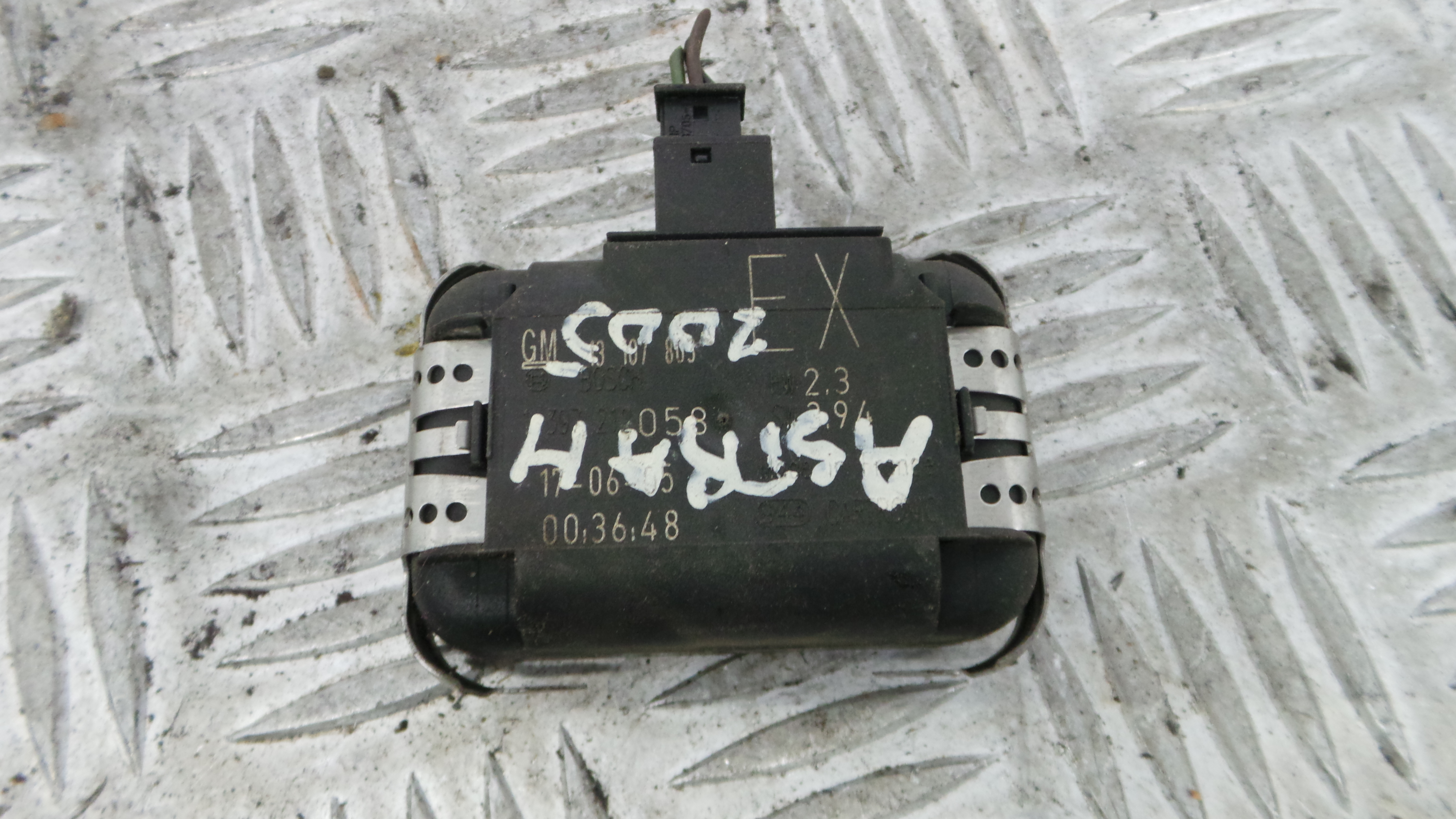 Sensor De Chuva 13107803 - OPEL ASTRA H (A04)-33634754