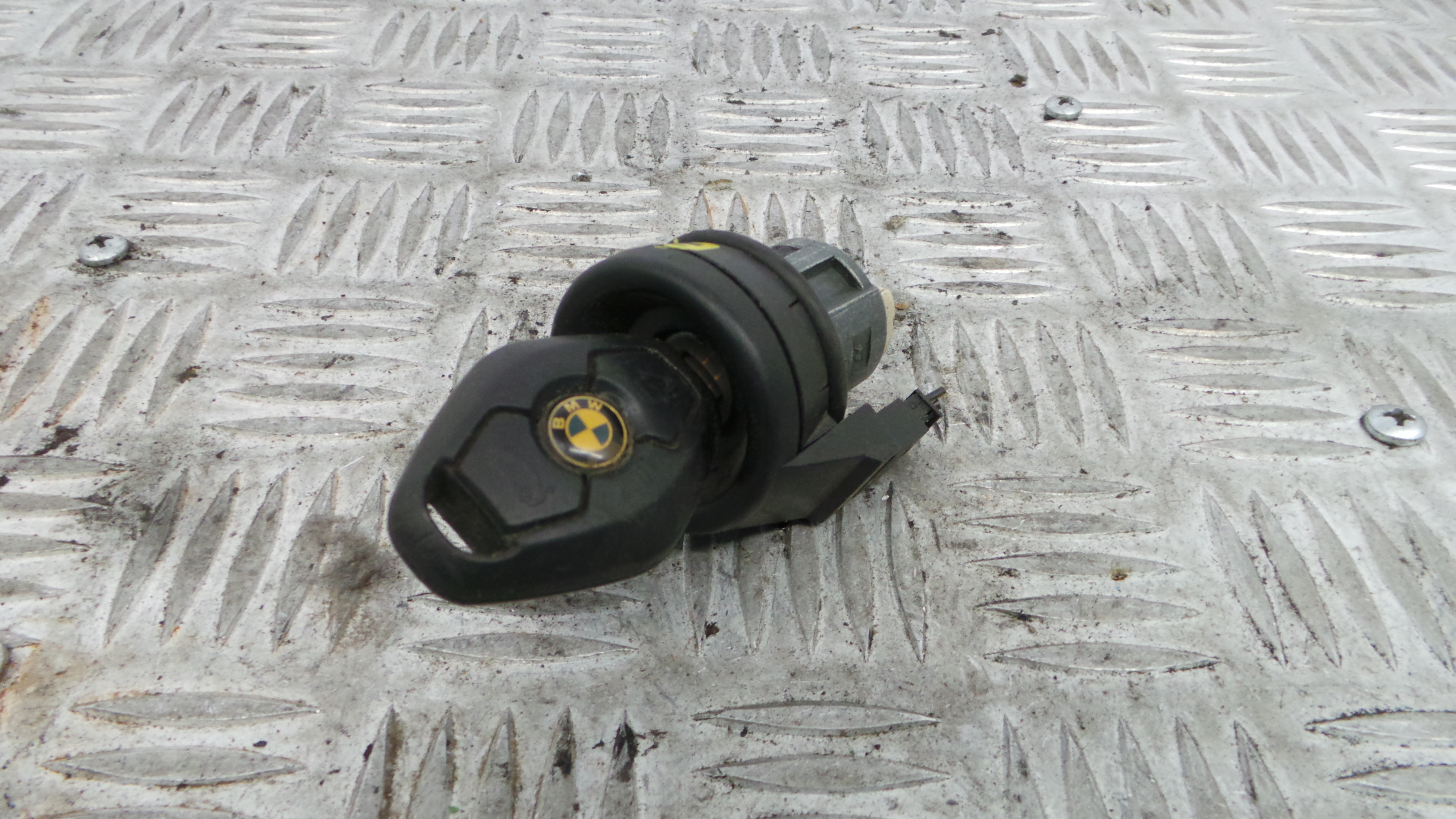 Canhão de ignição 1094686 - BMW 3 (E46)-33634768 Canhão de ignição 1094686 - BMW 3 (E46)-33634768