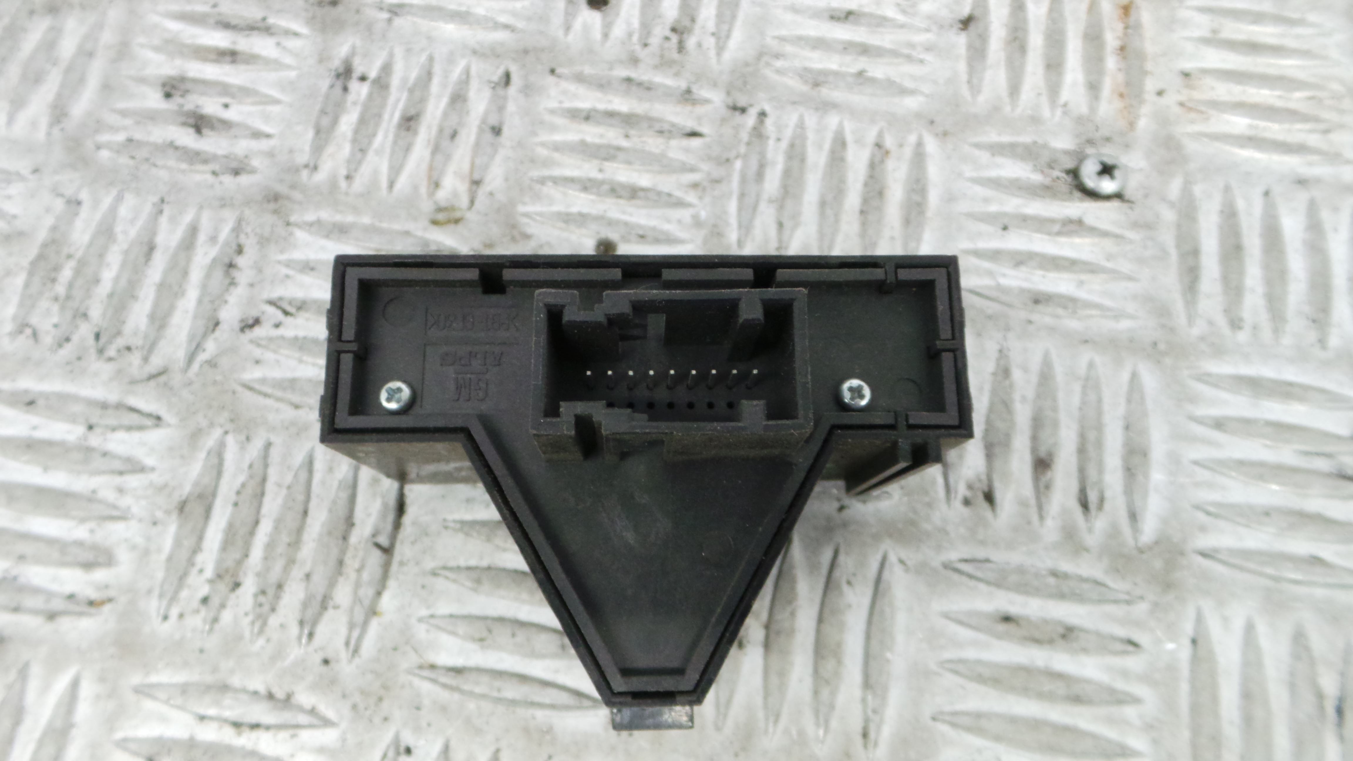 warning 4 piscas 13189529 - OPEL CORSA D (S07)-33635028