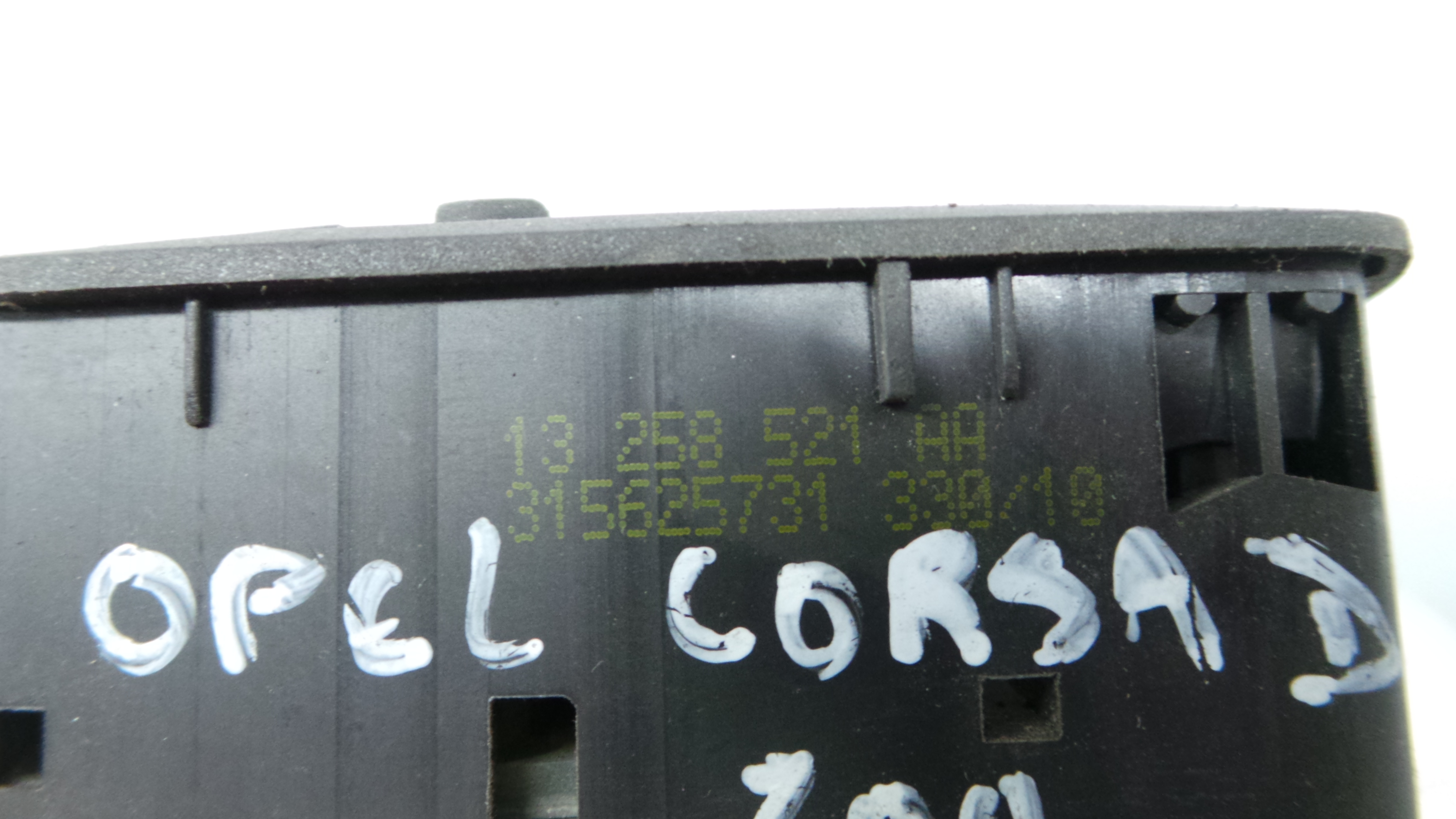 Interruptor / Comando Elevador Vidro Frente Esq  13258521 - OPEL CORSA D (S07)-33635054