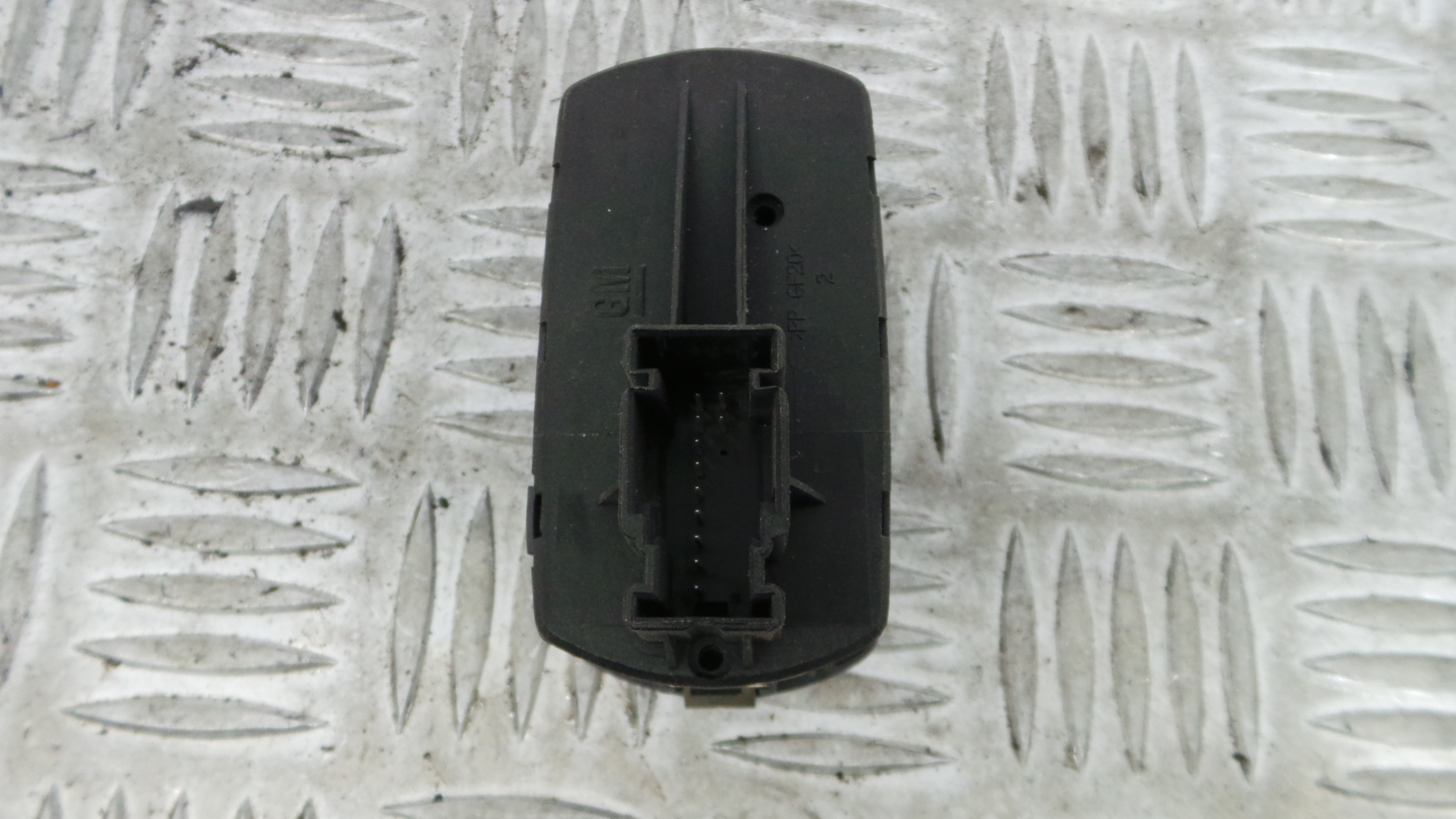 Interruptor / Comando Elevador Vidro Frente Esq  13258521 - OPEL CORSA D (S07)-33635096