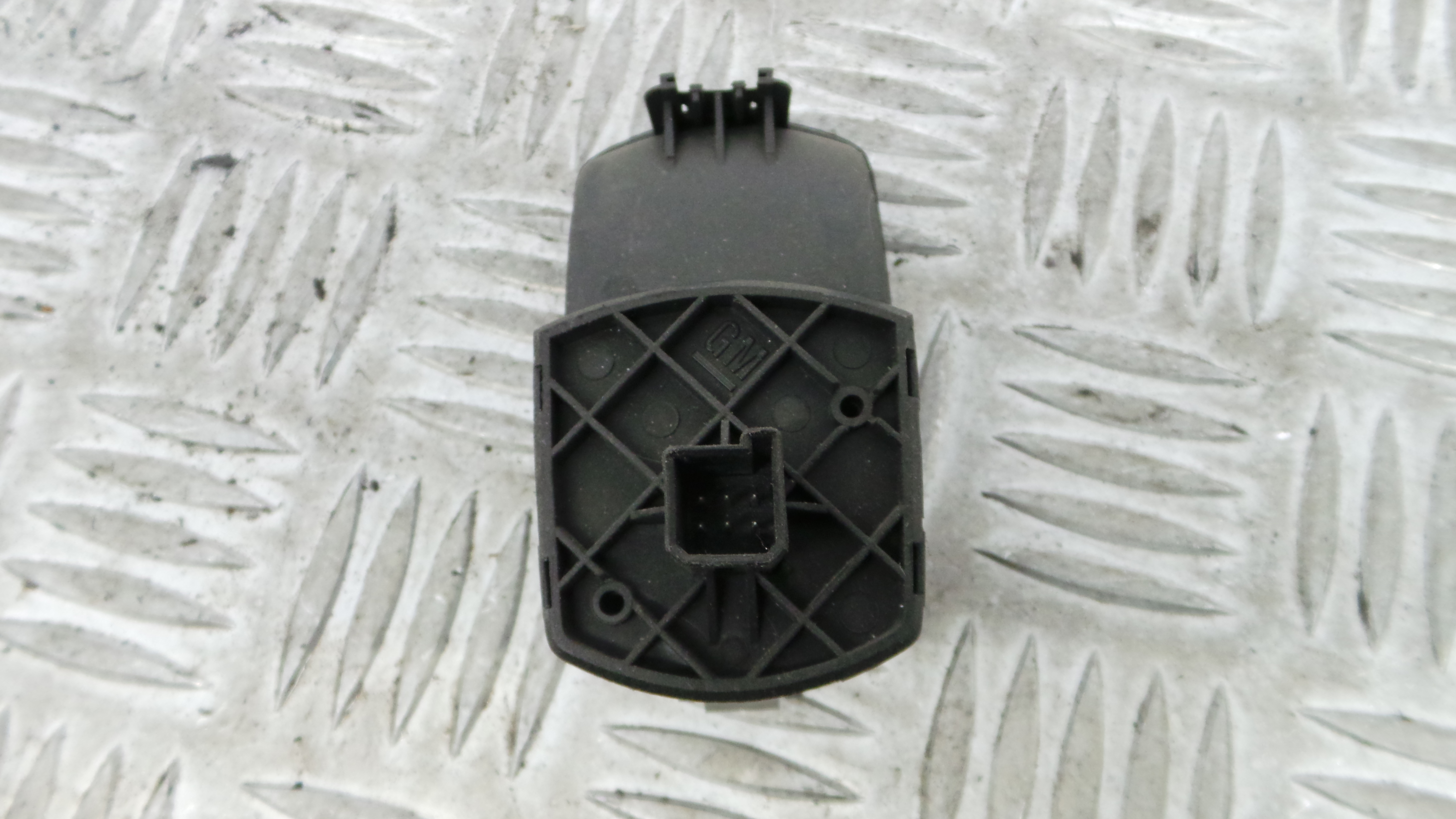 Interruptor / Comando Elevador Vidro Frente Dto  13189333 - OPEL CORSA D (S07)-33635118