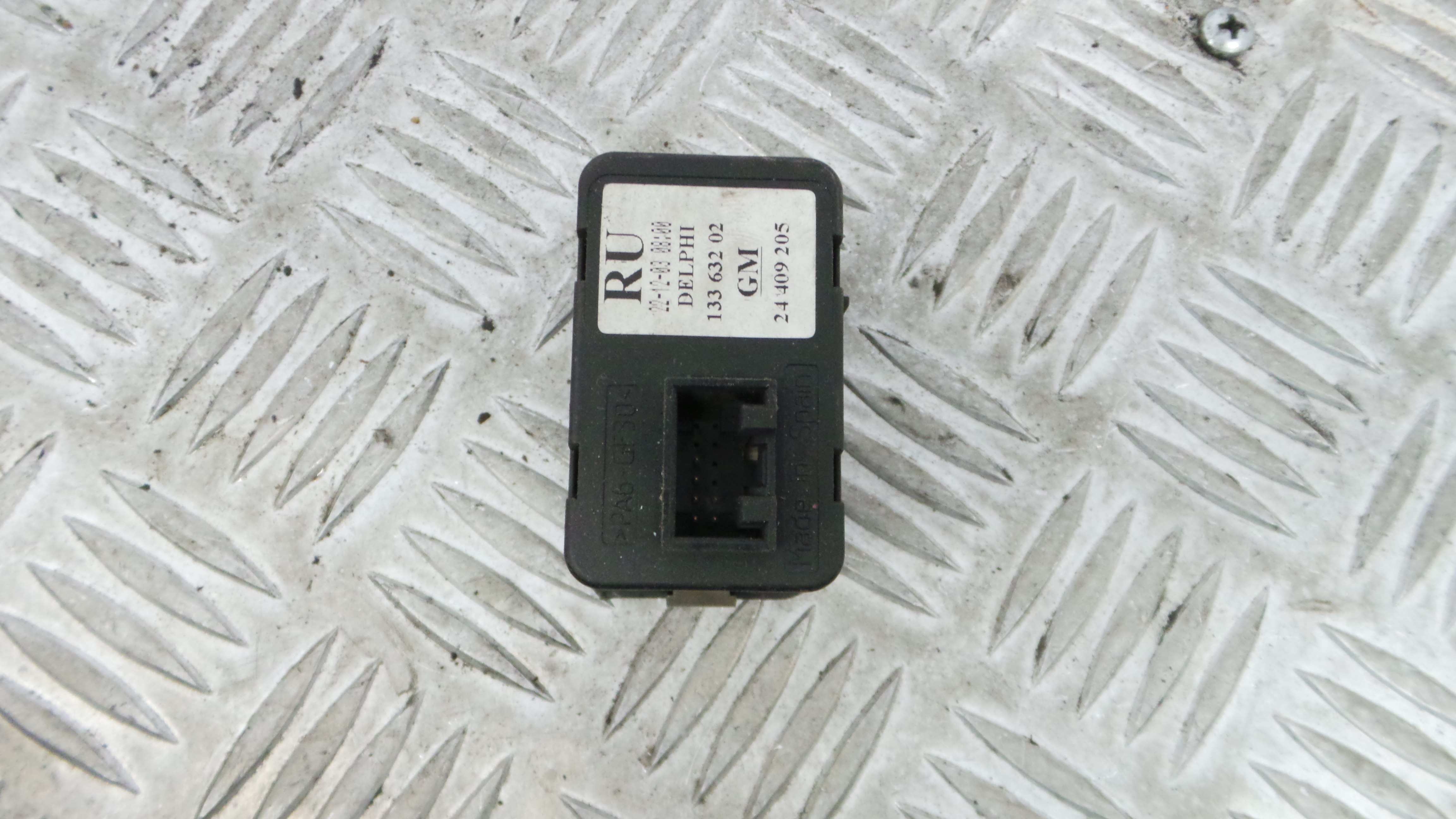 Interruptor / Comando Elevador Vidro Frente Esq  24409205 - OPEL CORSA C (X01)-33635168