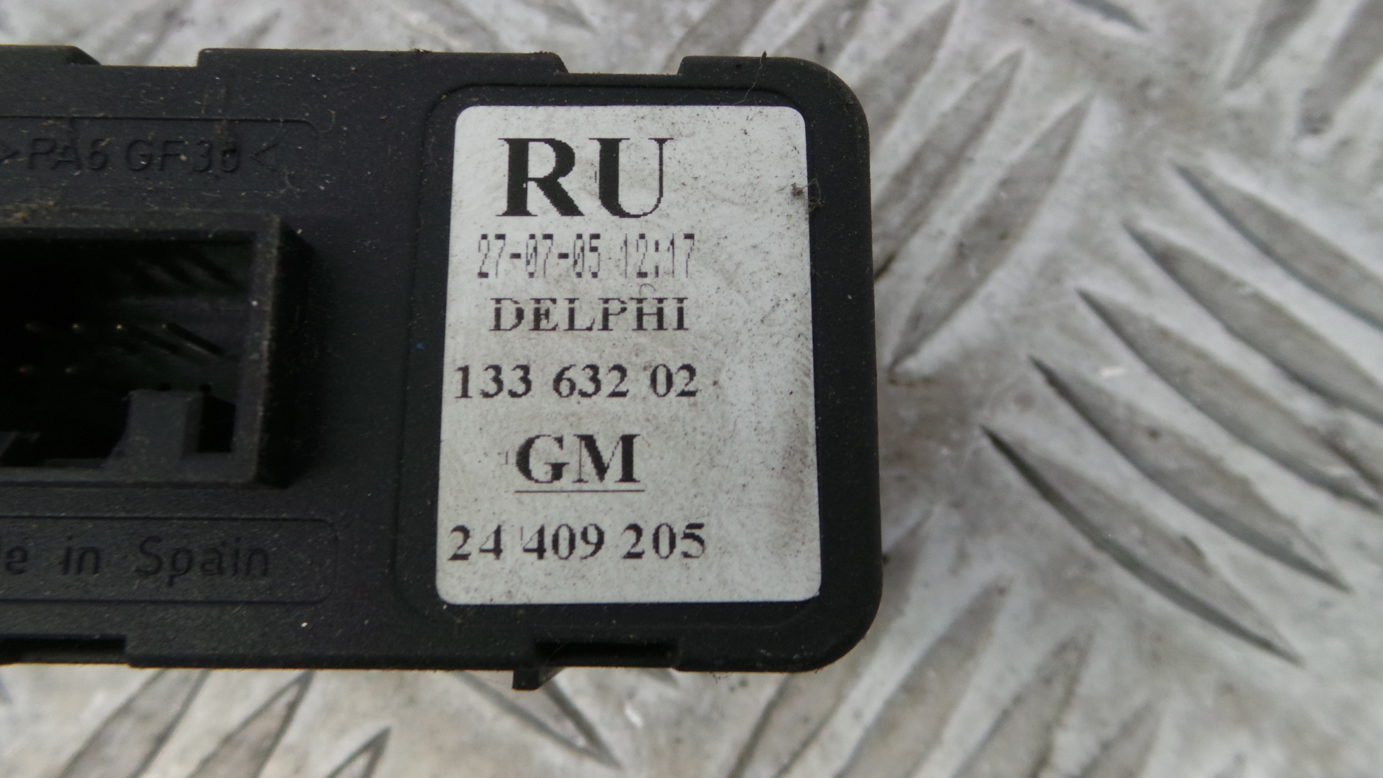 Interruptor / Comando Elevador Vidro Frente Esq  24409205 - OPEL CORSA C (X01)-33635182