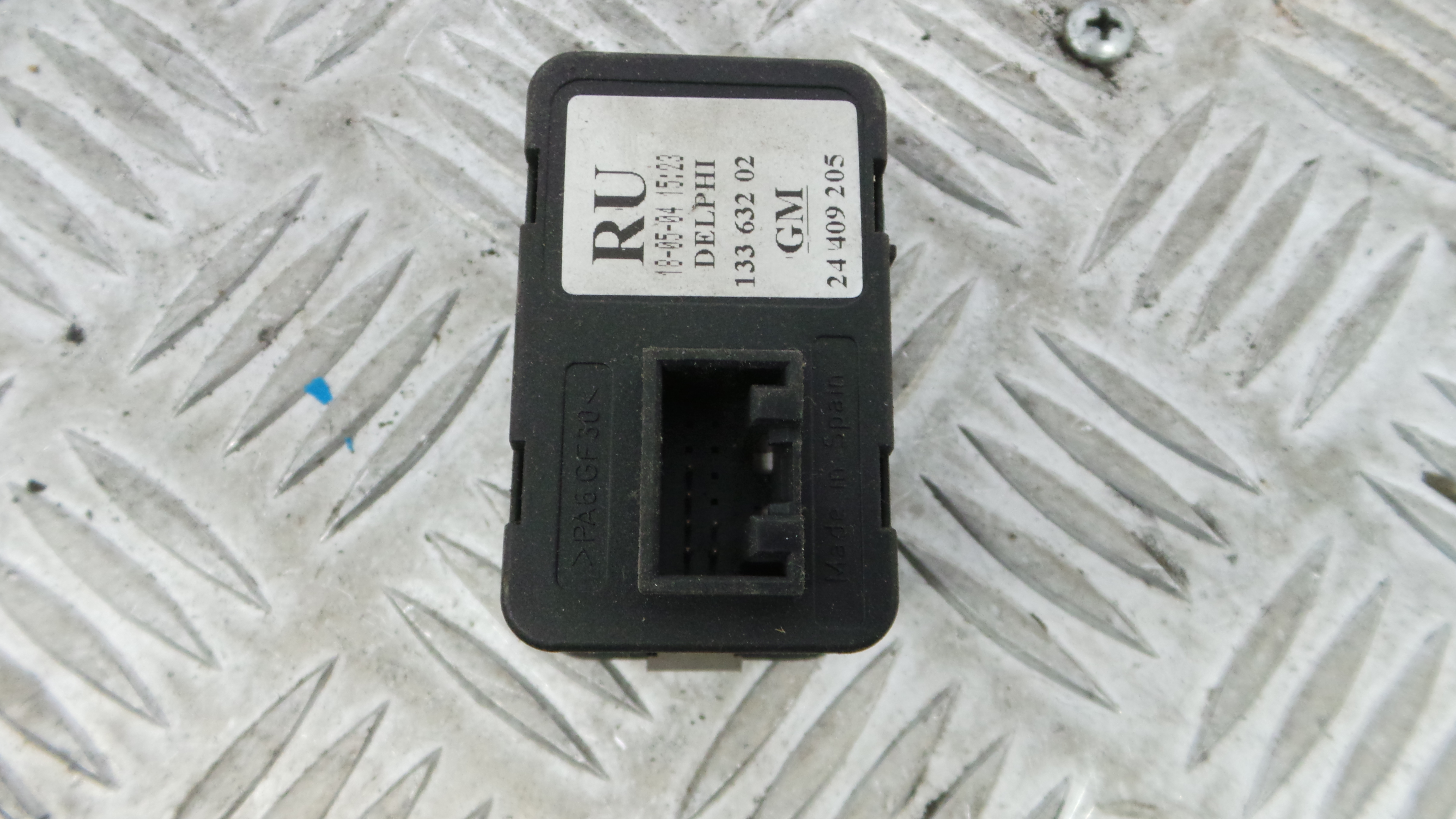 Interruptor / Comando Elevador Vidro Frente Esq  24409205 - OPEL CORSA C (X01)-33635185